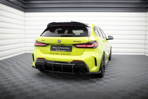 Bakfanger leppe Street Pro V.1 + Flaps V.1 BMW 1 F40 M-Pack / M135i