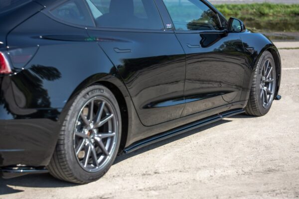 Sideskjørt Tesla Model 3