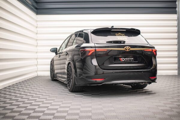 Splitter Bak Toyota Avensis Wagon Mk3 Facelift (med diffusor)