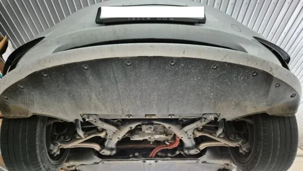 Frontdeksel for elmotor Tesla Model Y AWD 2020-2024