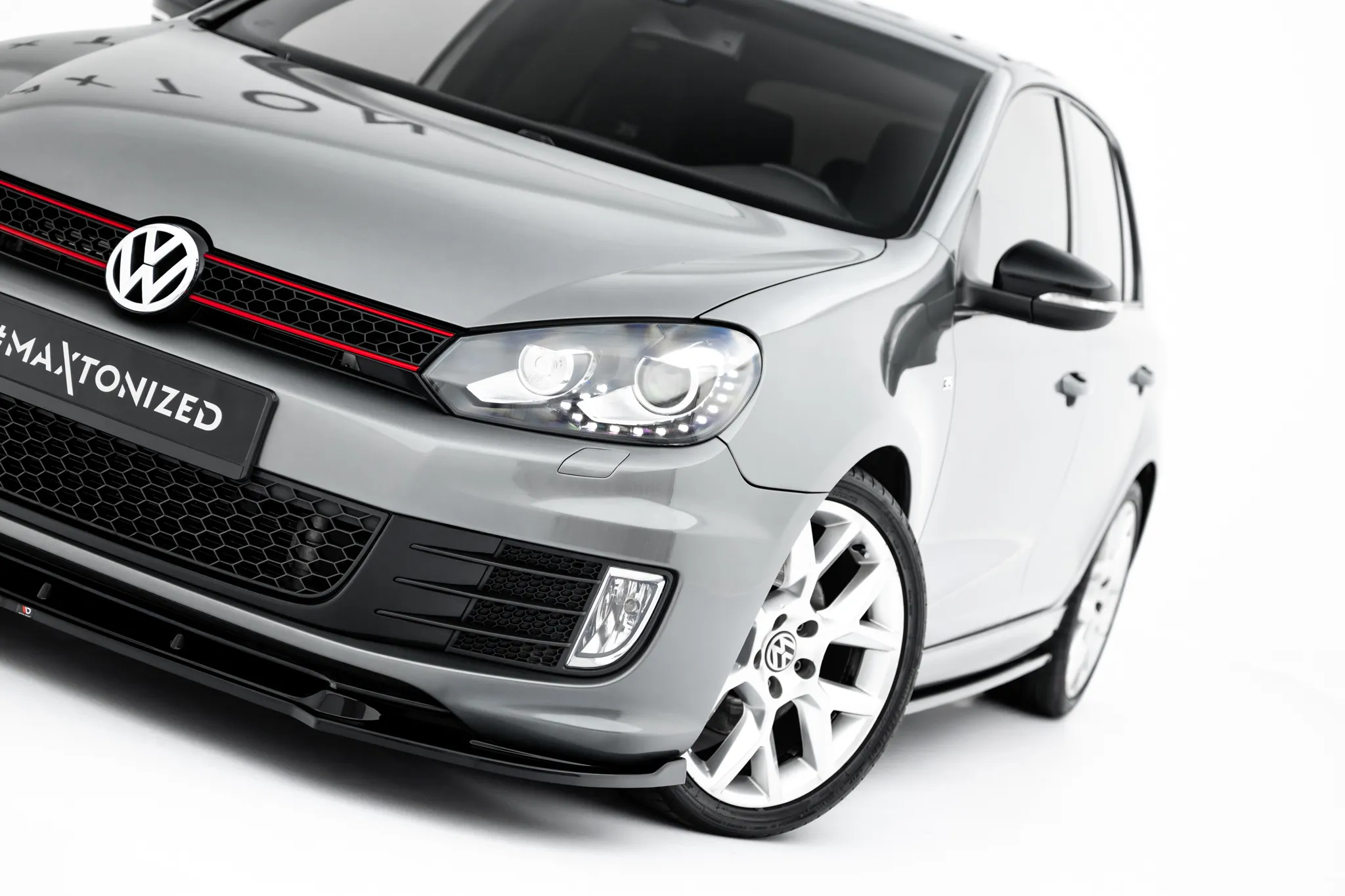 Frontleppe VW Golf 6 GTI 35th - Bilde 2