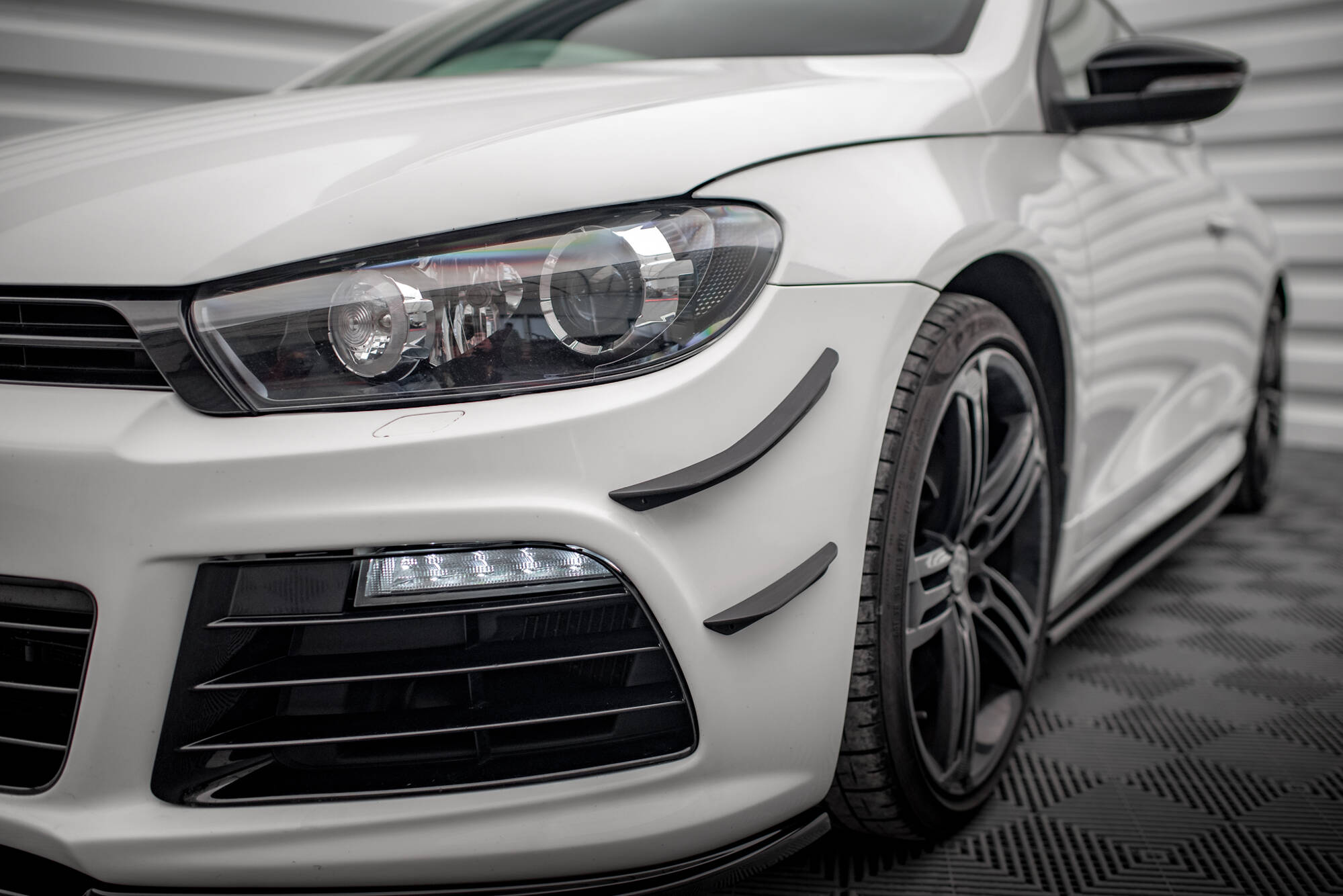 Canards Volkswagen Scirocco R Mk3
