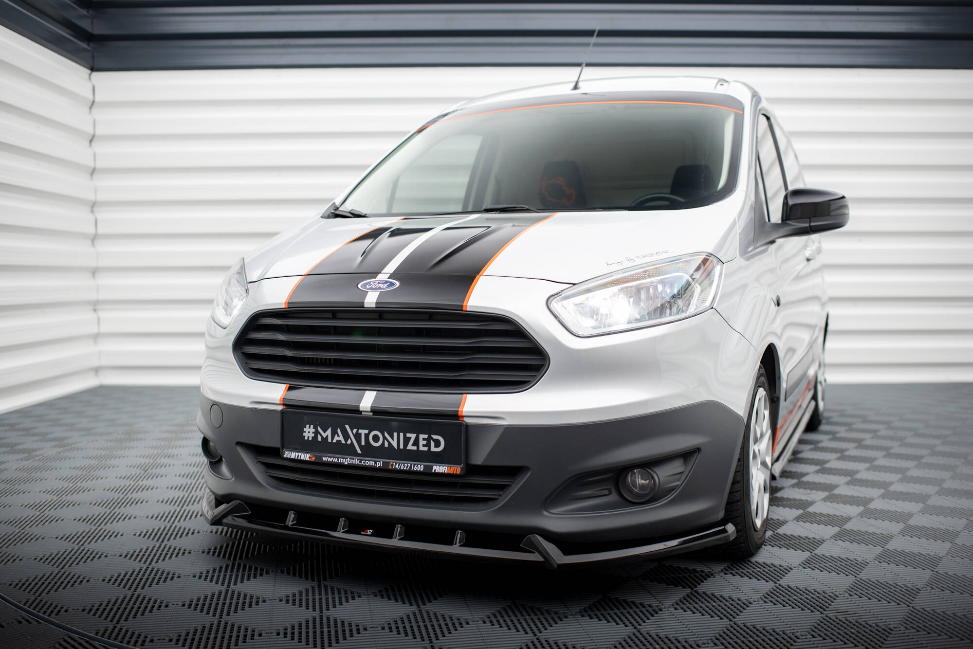 Frontleppe Ford Transit Courier Mk1