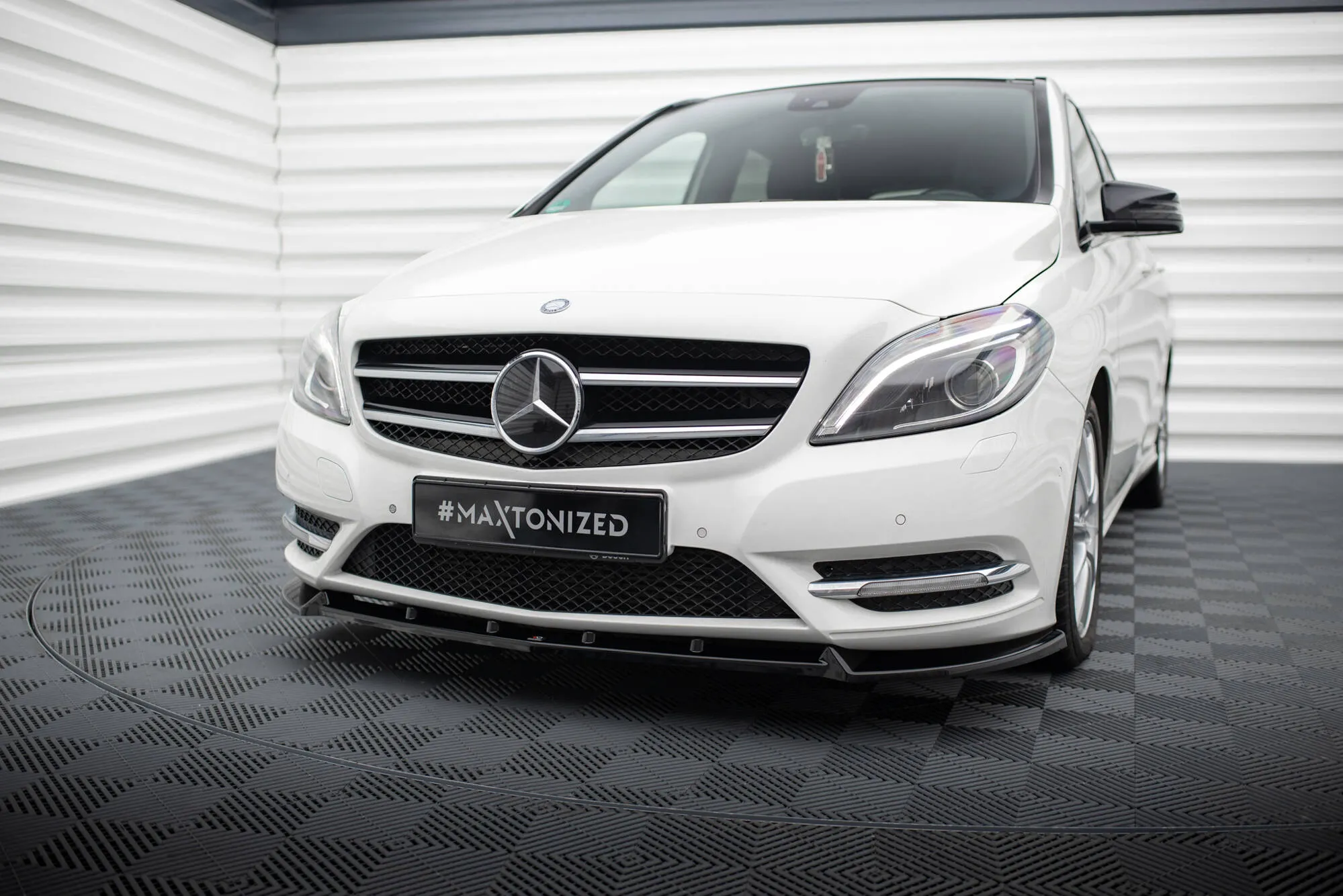 Frontleppe Mercedes-Benz B W246