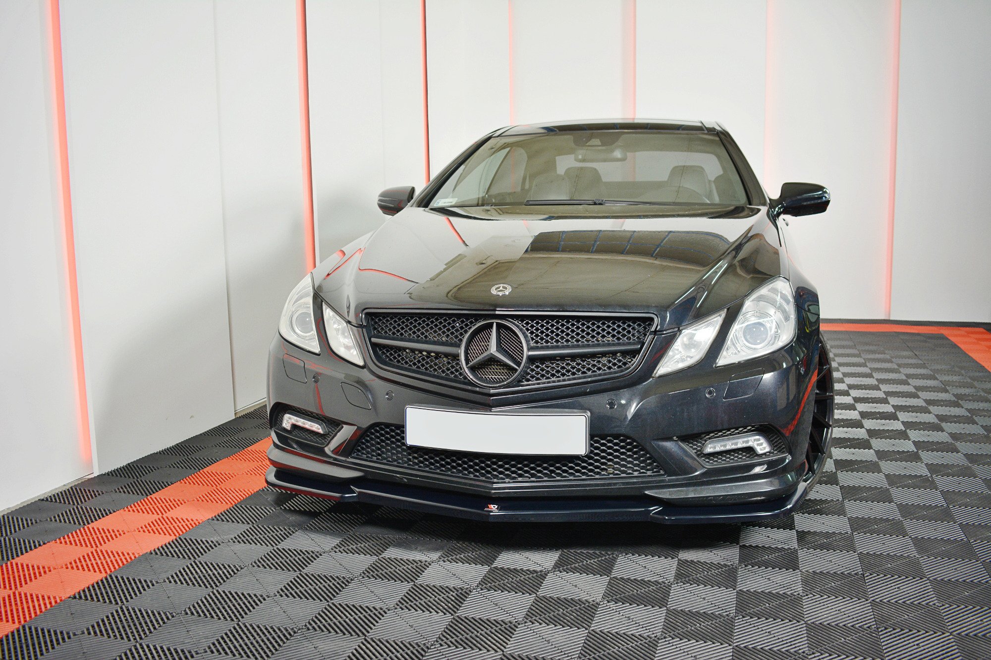 Frontleppe Mercedes-Benz E-Class W207 Coupe AMG-Line