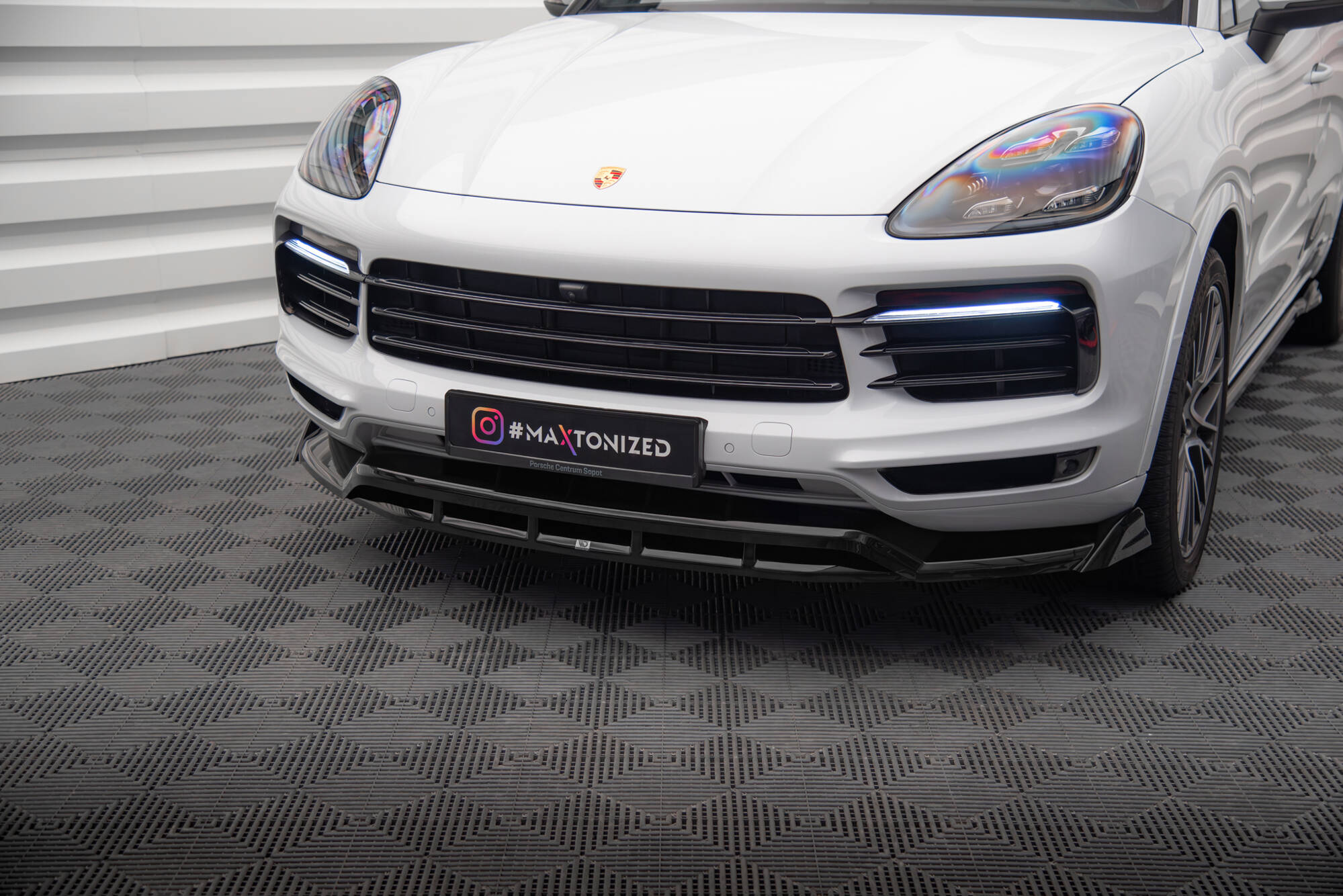 Frontleppe Porsche Cayenne Coupe / SUV Mk3