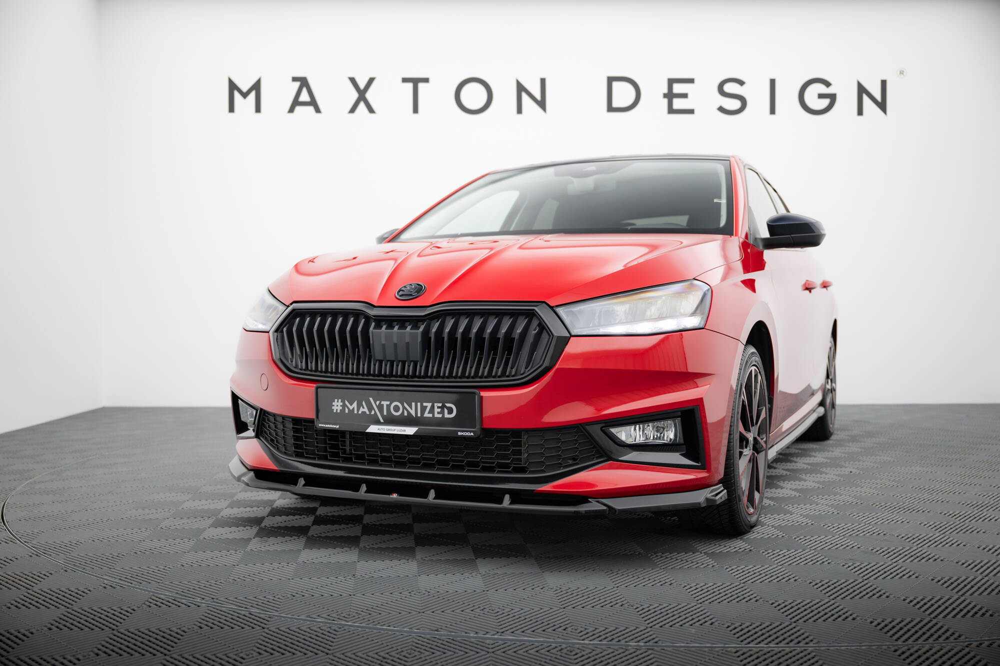 Frontleppe Skoda Fabia Mk4