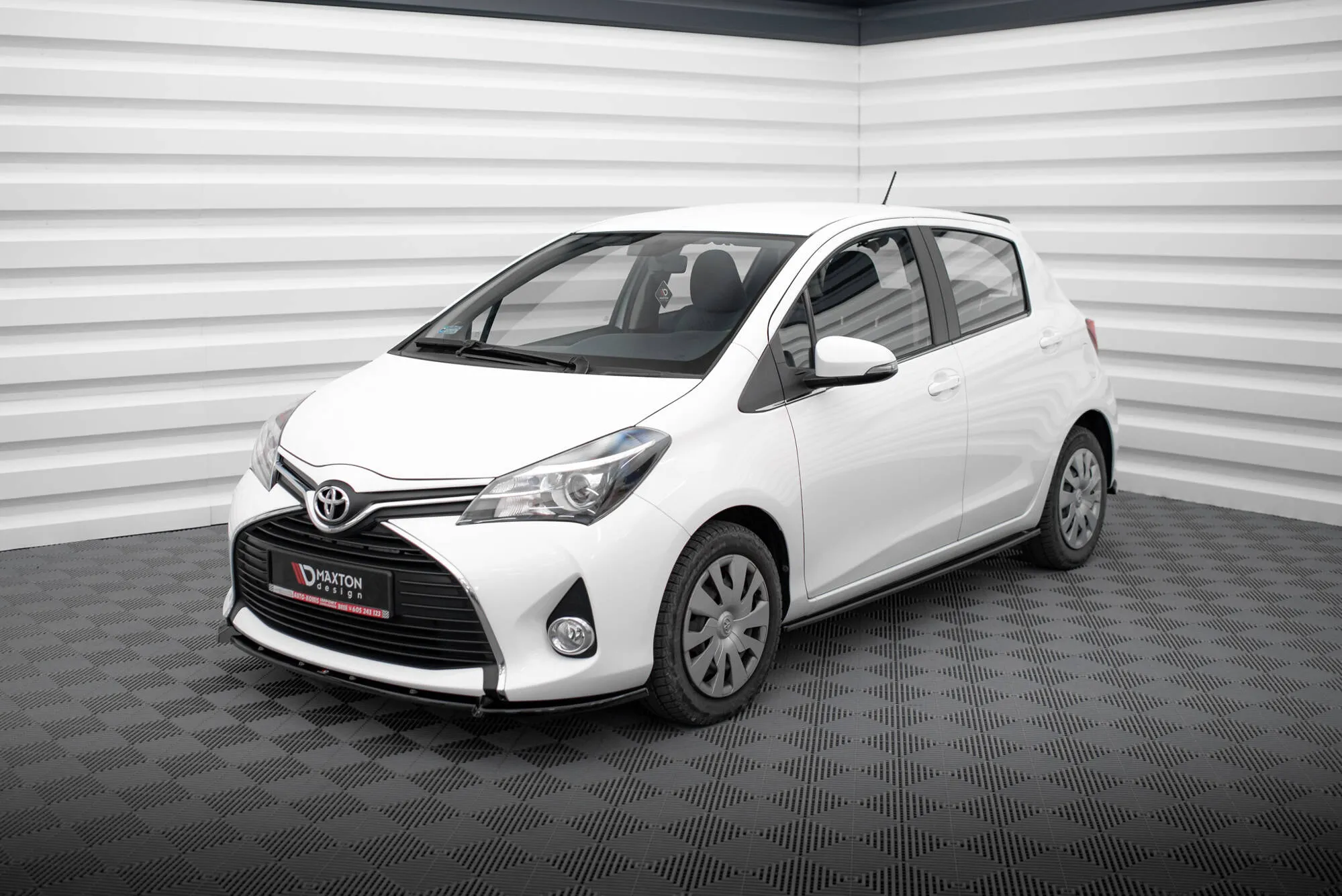 Frontleppe Toyota Yaris Mk3 Facelift