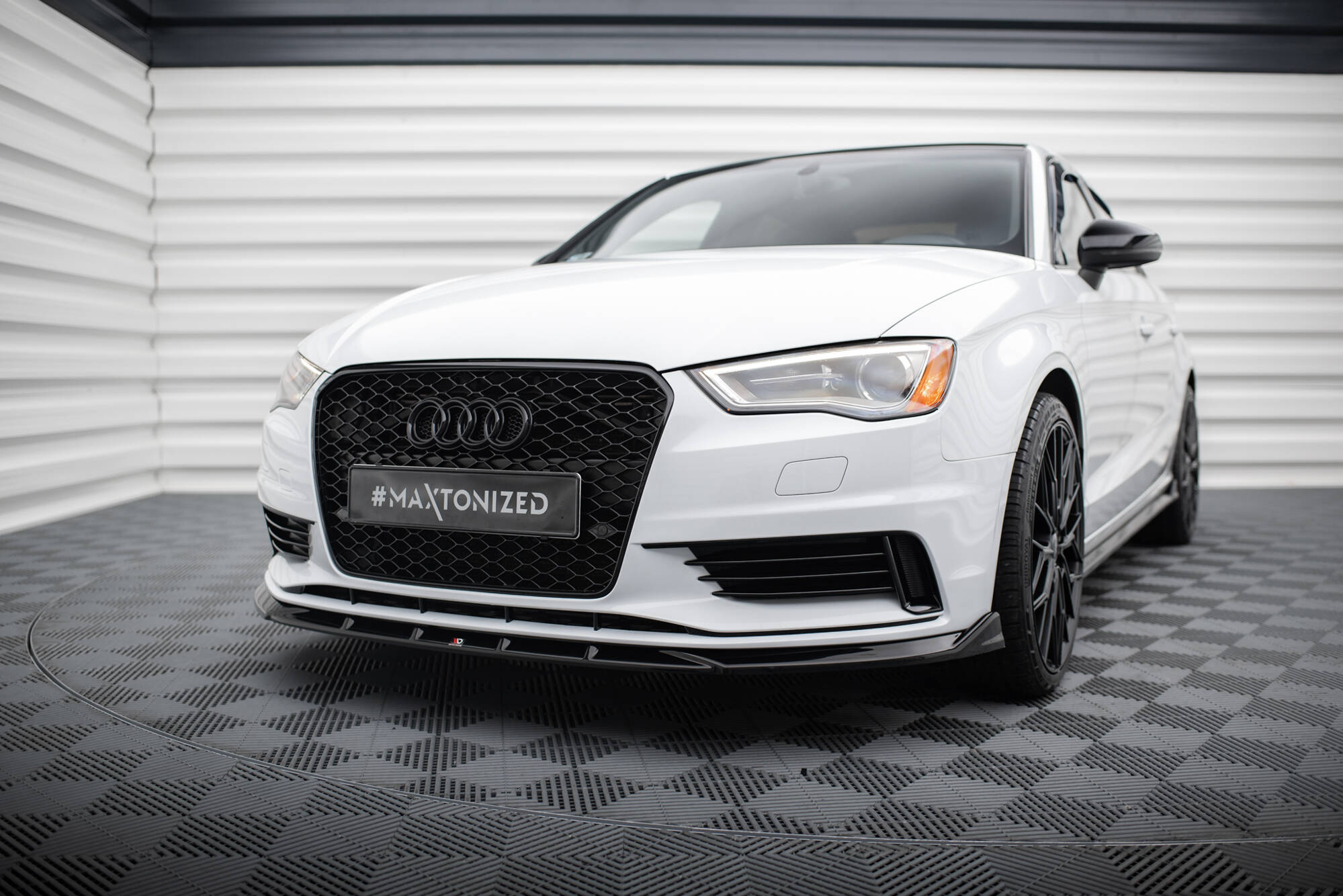 Frontleppe V.1 Audi A3 Sedan 8V