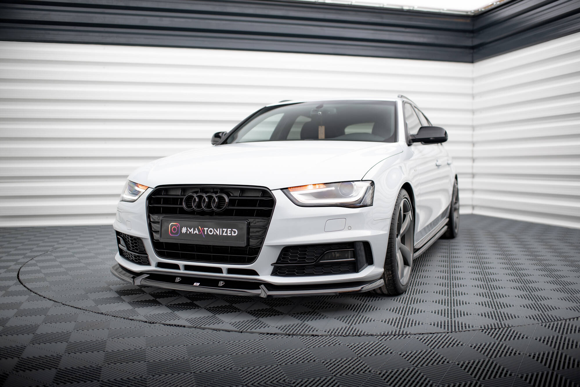 Frontleppe V.1 Audi A4 Competition B8 Facelift