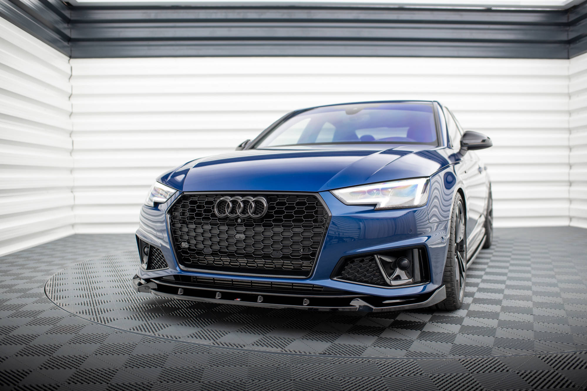 Frontleppe V.1 Audi A4 Competition B9