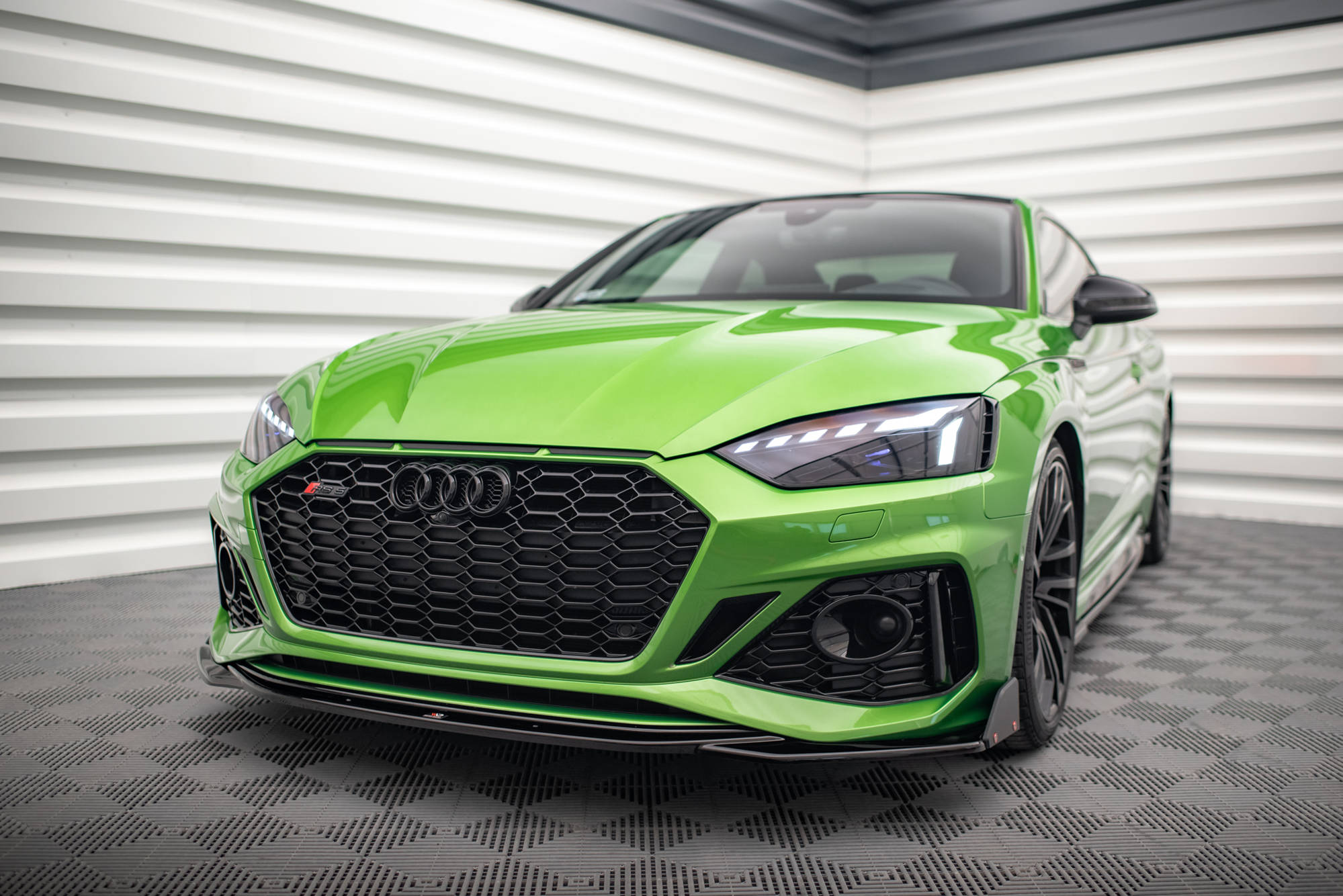 Frontleppe V.1 Med Flaps Audi RS5 F5 Facelift