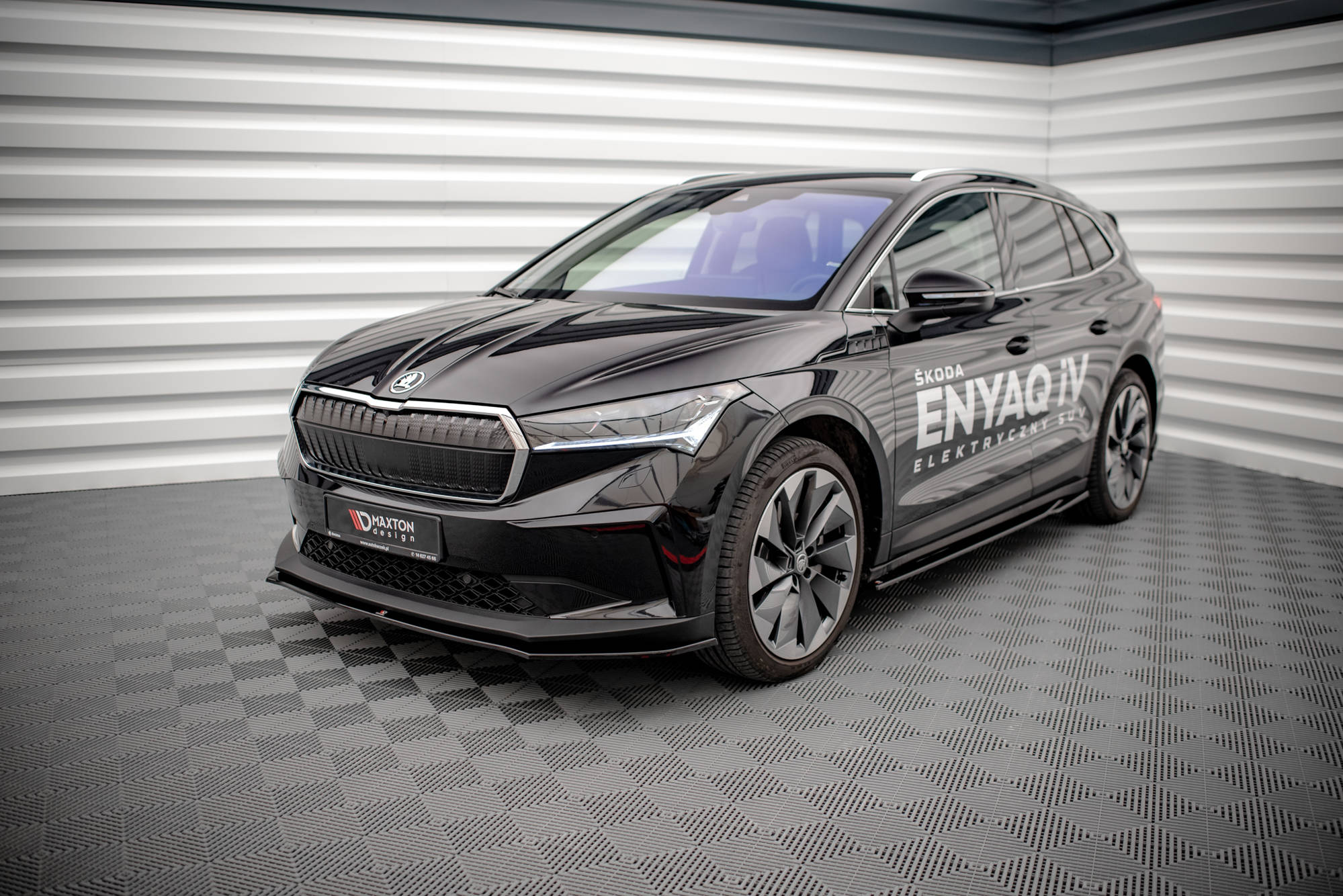 Frontleppe V.1 Skoda Enyaq IV