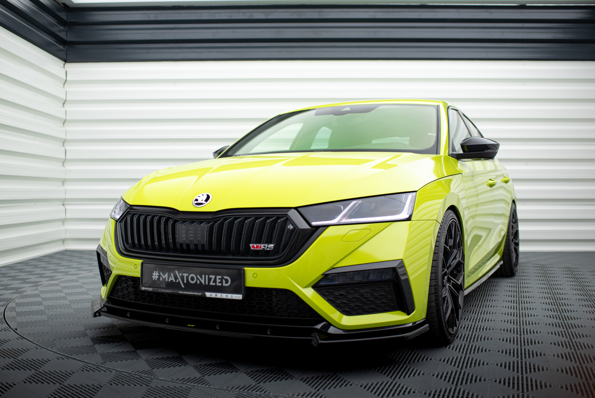 Frontleppe V.1 Skoda Octavia RS Mk4