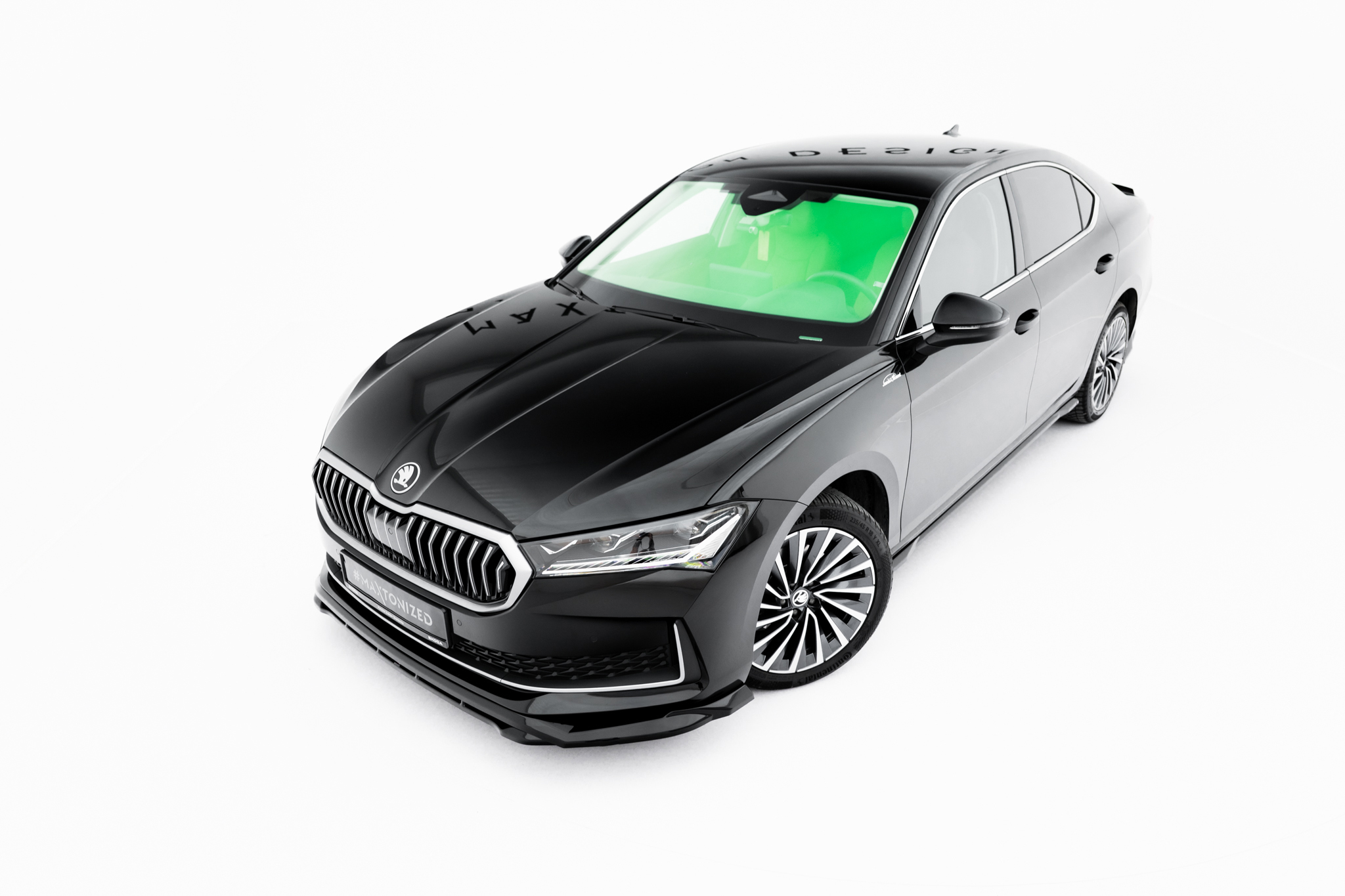 Frontleppe V.1 Skoda Superb Mk4