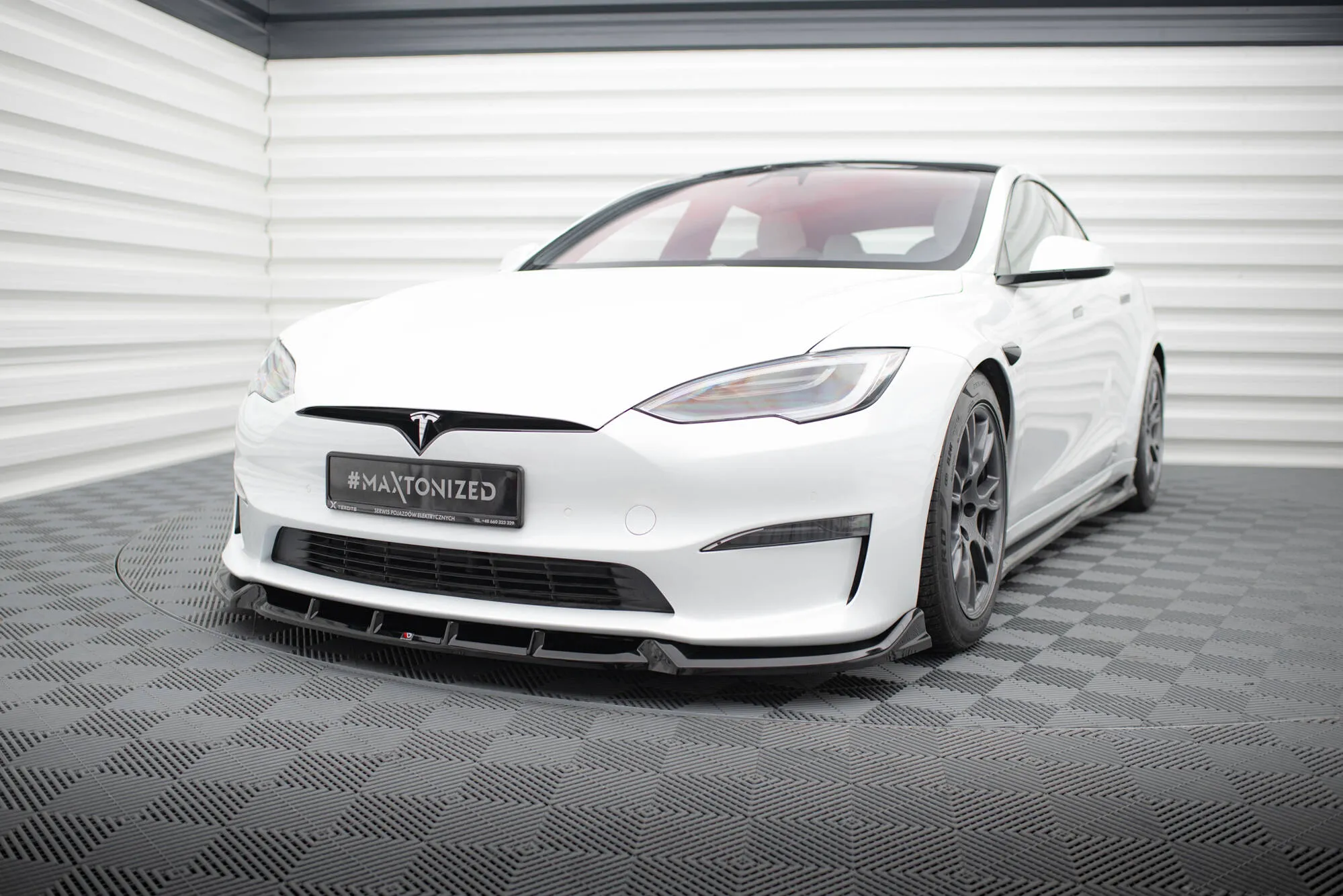 Frontleppe V.1 Tesla Model S Plaid Mk1 Facelift