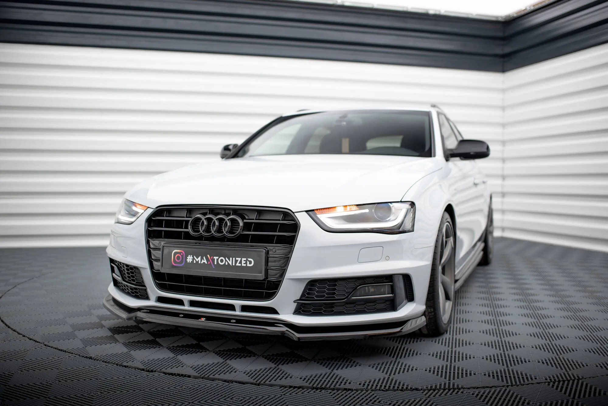 Frontleppe V.2 Audi A4 Competition B8 Facelift