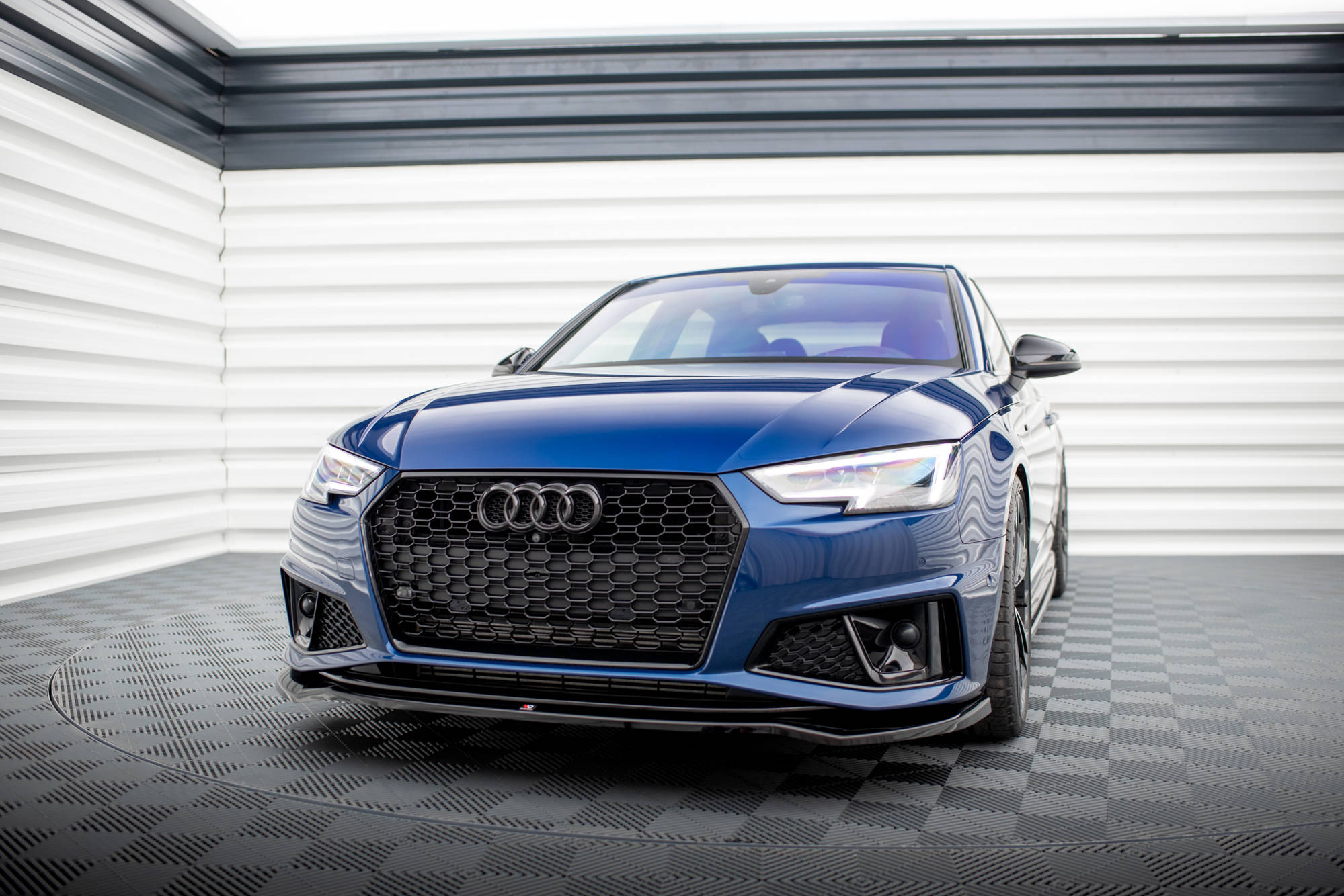 Frontleppe V.2 Audi A4 Competition B9