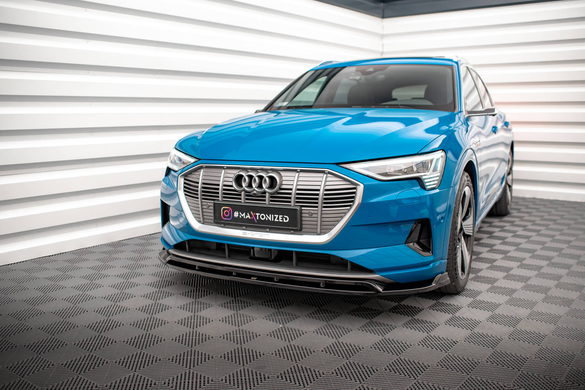 Frontleppe V.2 Audi e-tron