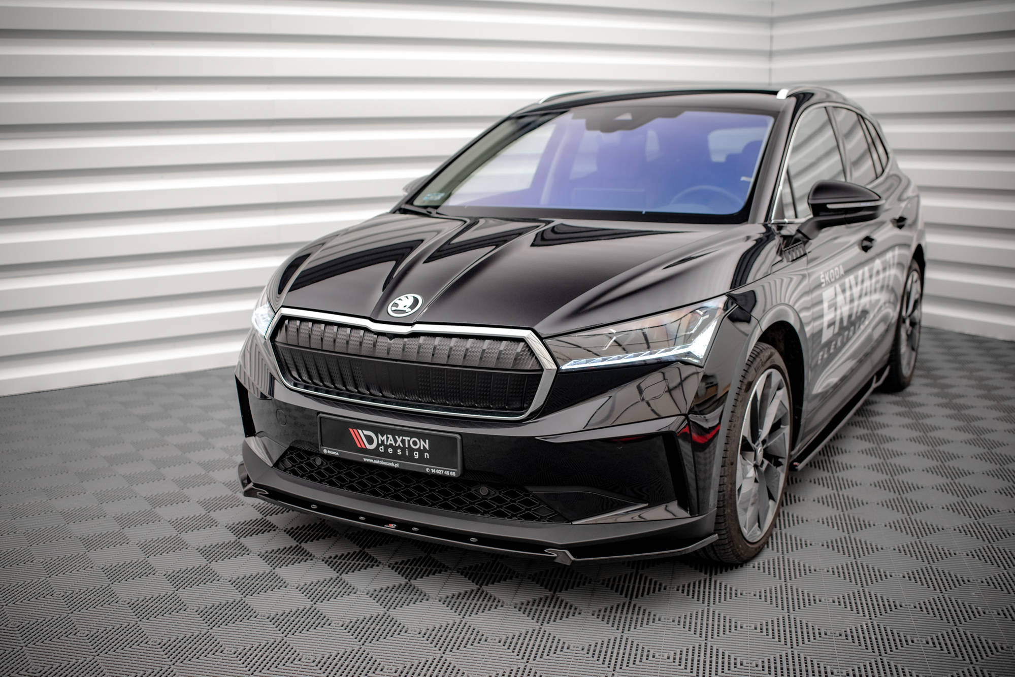 Frontleppe V.2 Skoda Enyaq IV