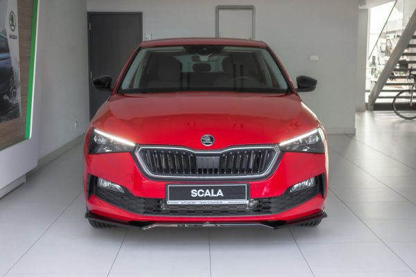 Frontleppe V.2 Skoda Scala