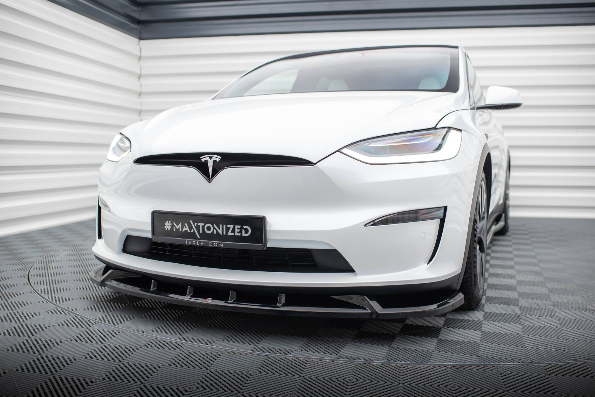 Frontleppe V.2 Tesla Model X Mk1 Facelift