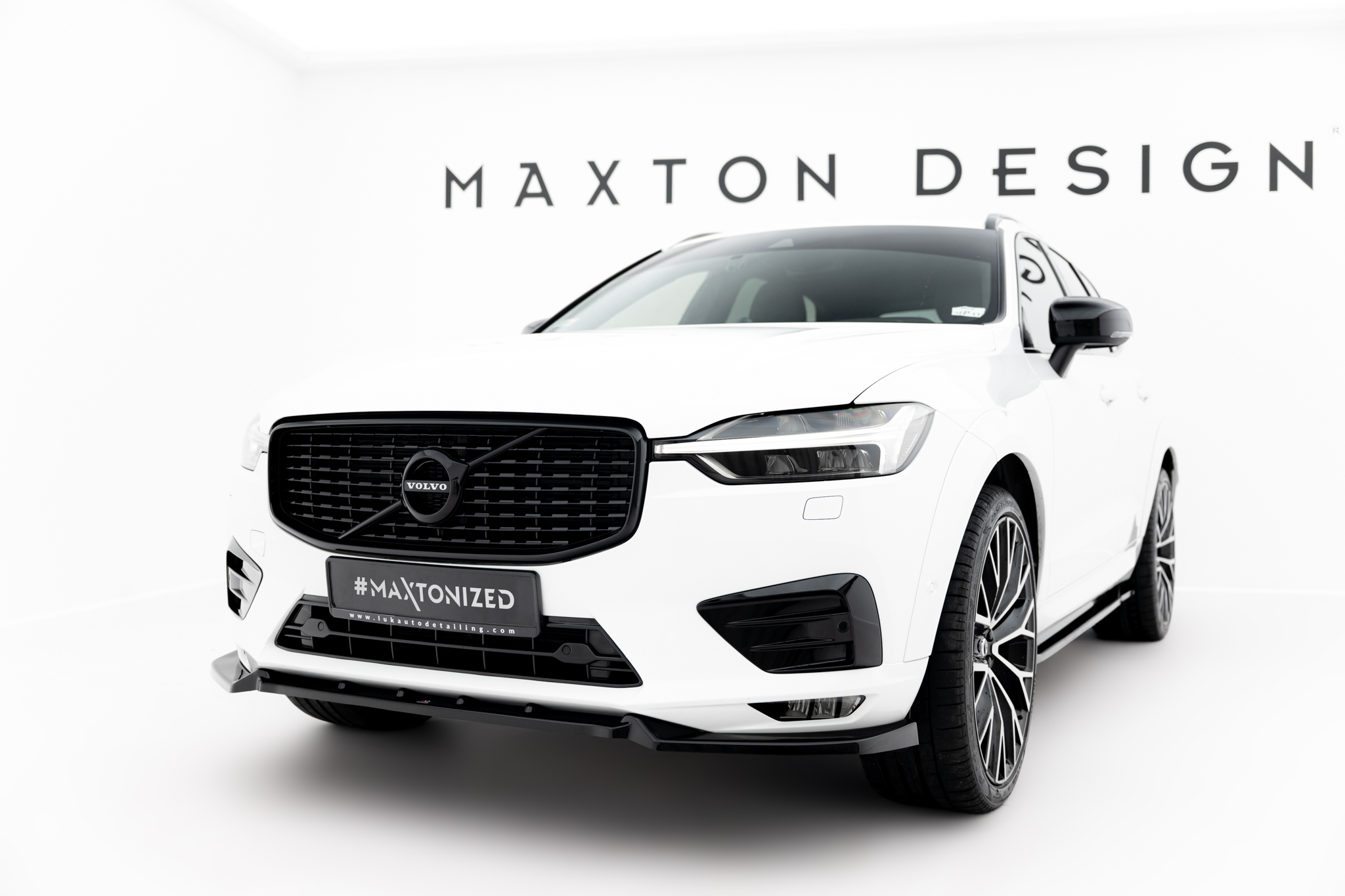 Frontleppe V.2 Volvo XC60 Mk2 R-Design