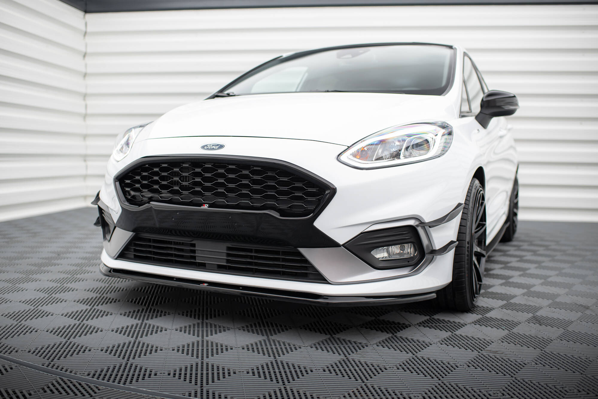 Frontleppe V.3 Ford Fiesta Mk8 ST / ST-Line