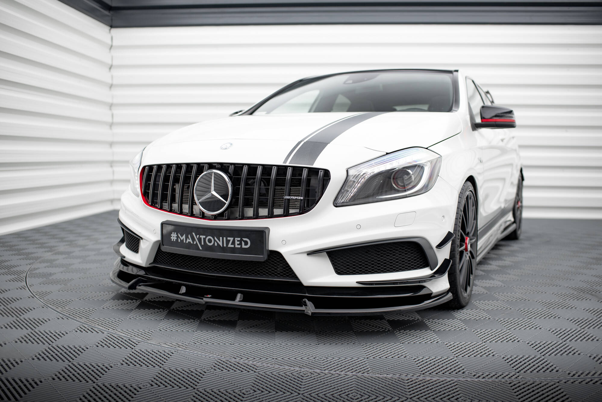 Frontleppe V.3 Mercedes-Benz A45 AMG W176