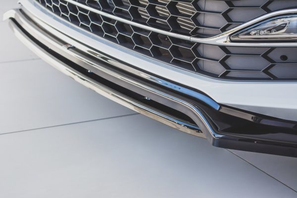 Frontleppe V.3 Skoda Superb Liftback / Combi Mk3 Facelift
