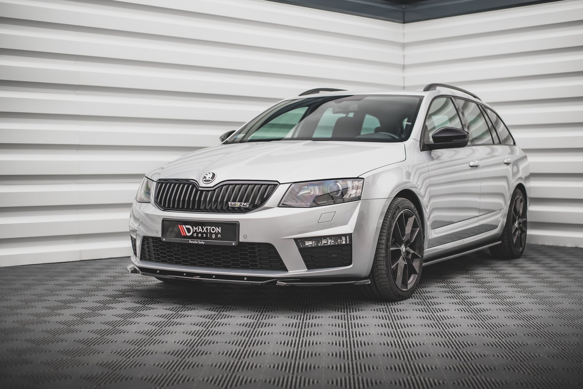Frontleppe V.4 Skoda Octavia RS Mk3