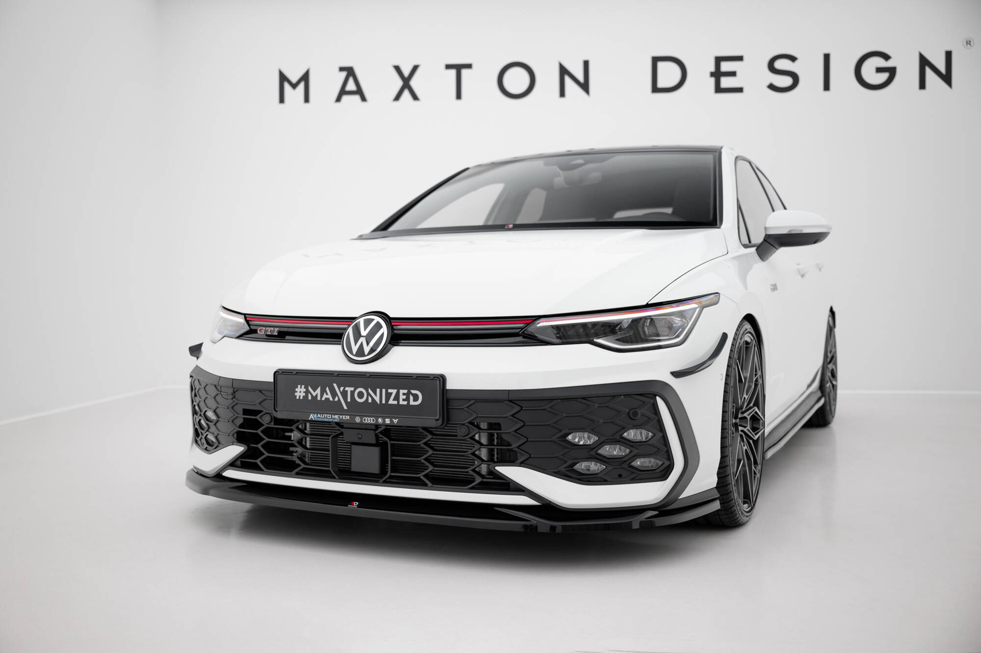 Frontleppe V.4 Volkswagen Golf GTI / GTE / R-Line Mk8 Facelift