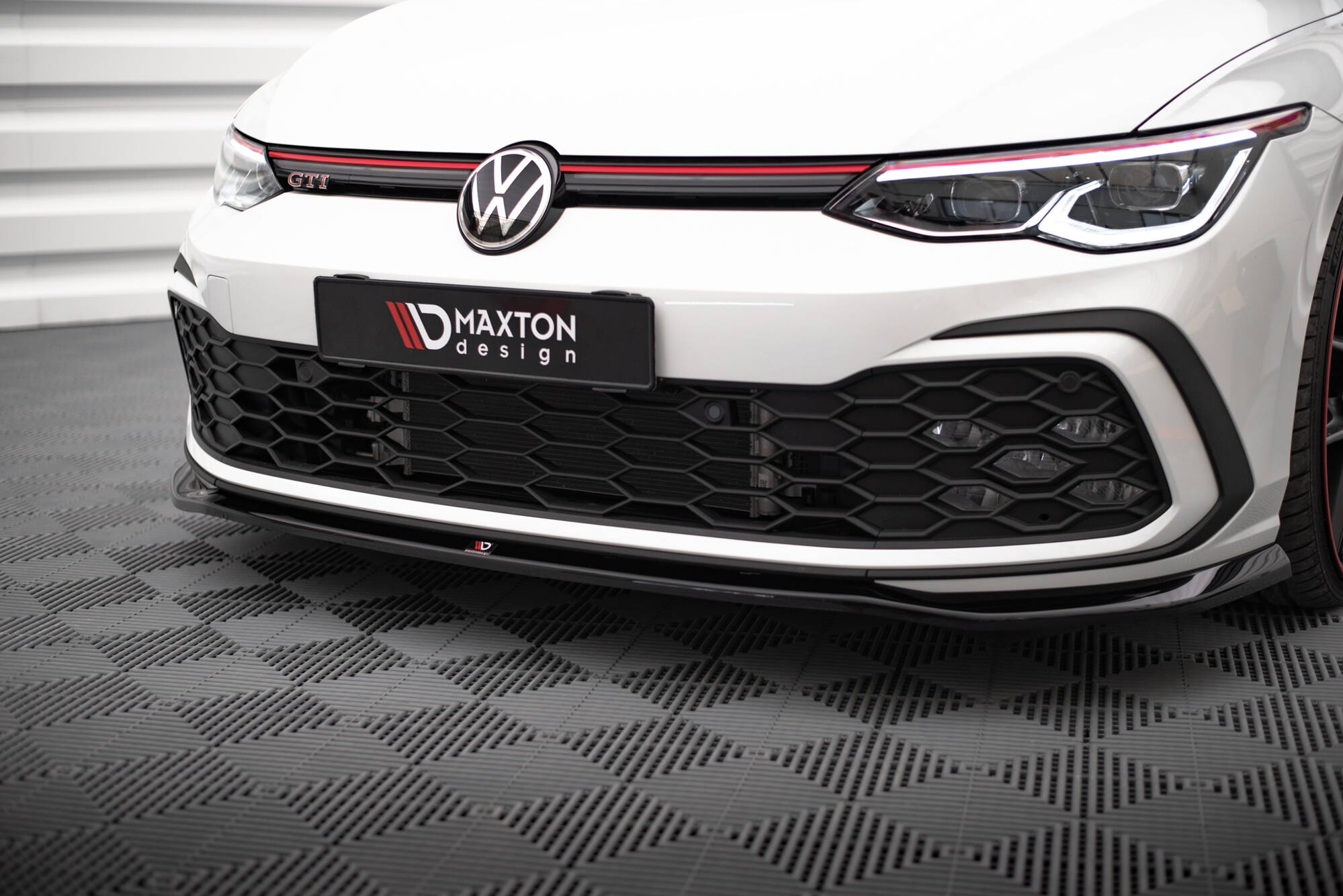Frontleppe V.7 Volkswagen Golf GTI / GTE / GTD / R-Line Mk8