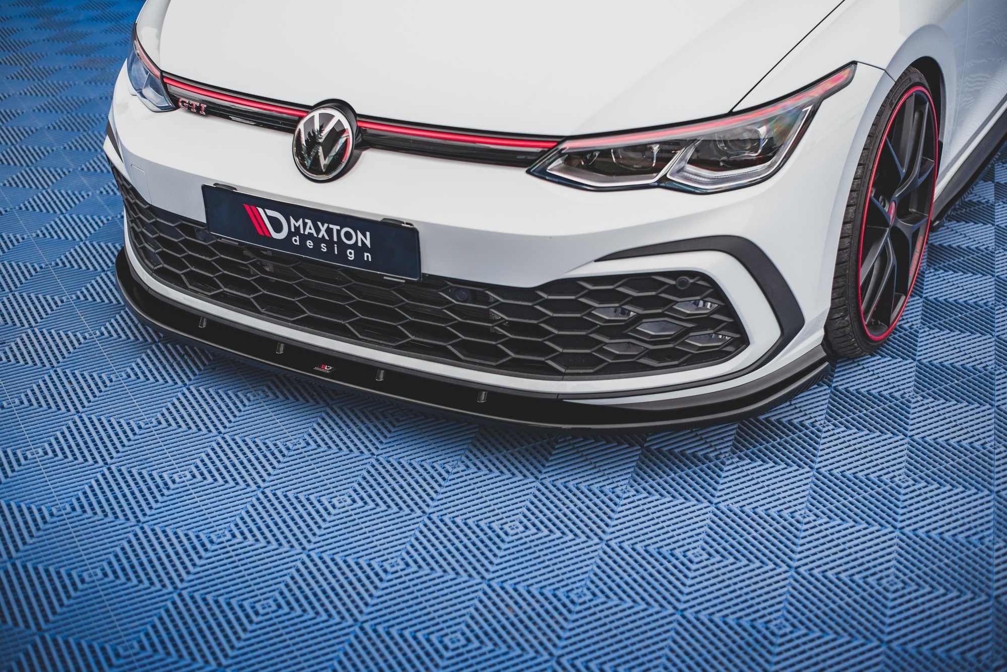 Frontleppe Volkswagen Golf GTI / GTE / GTD / R-Line Mk8
