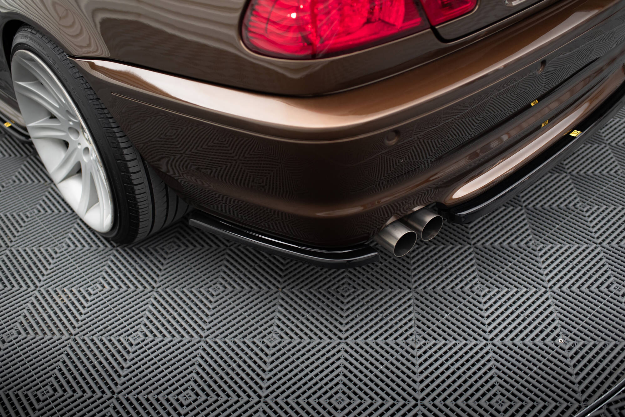 Bakre Flaps BMW 3 E46 M-Pack Coupe