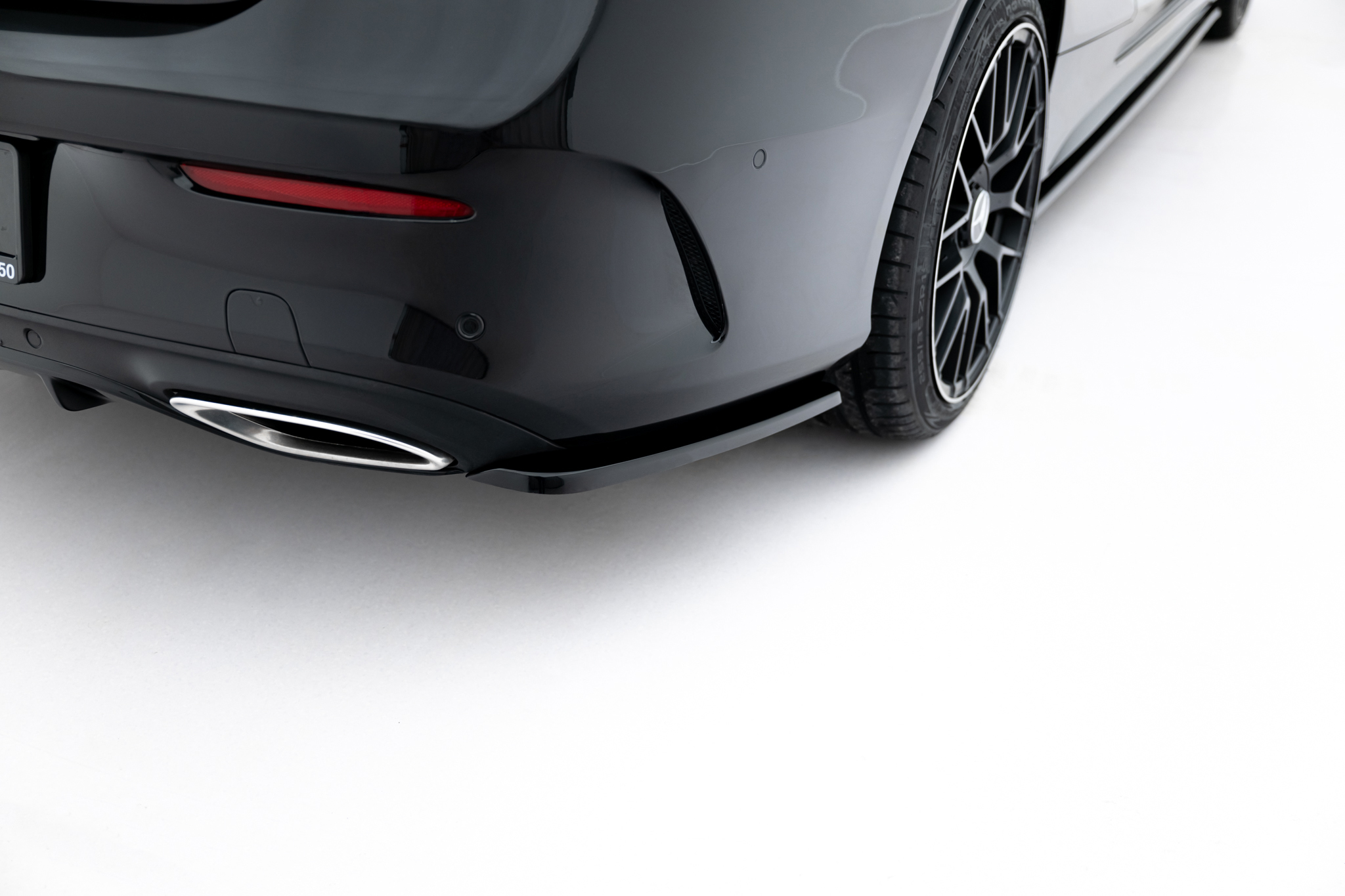 Bakre Flaps MERCEDES- BENZ C-CLASS W205 COUPE AMG-LINE