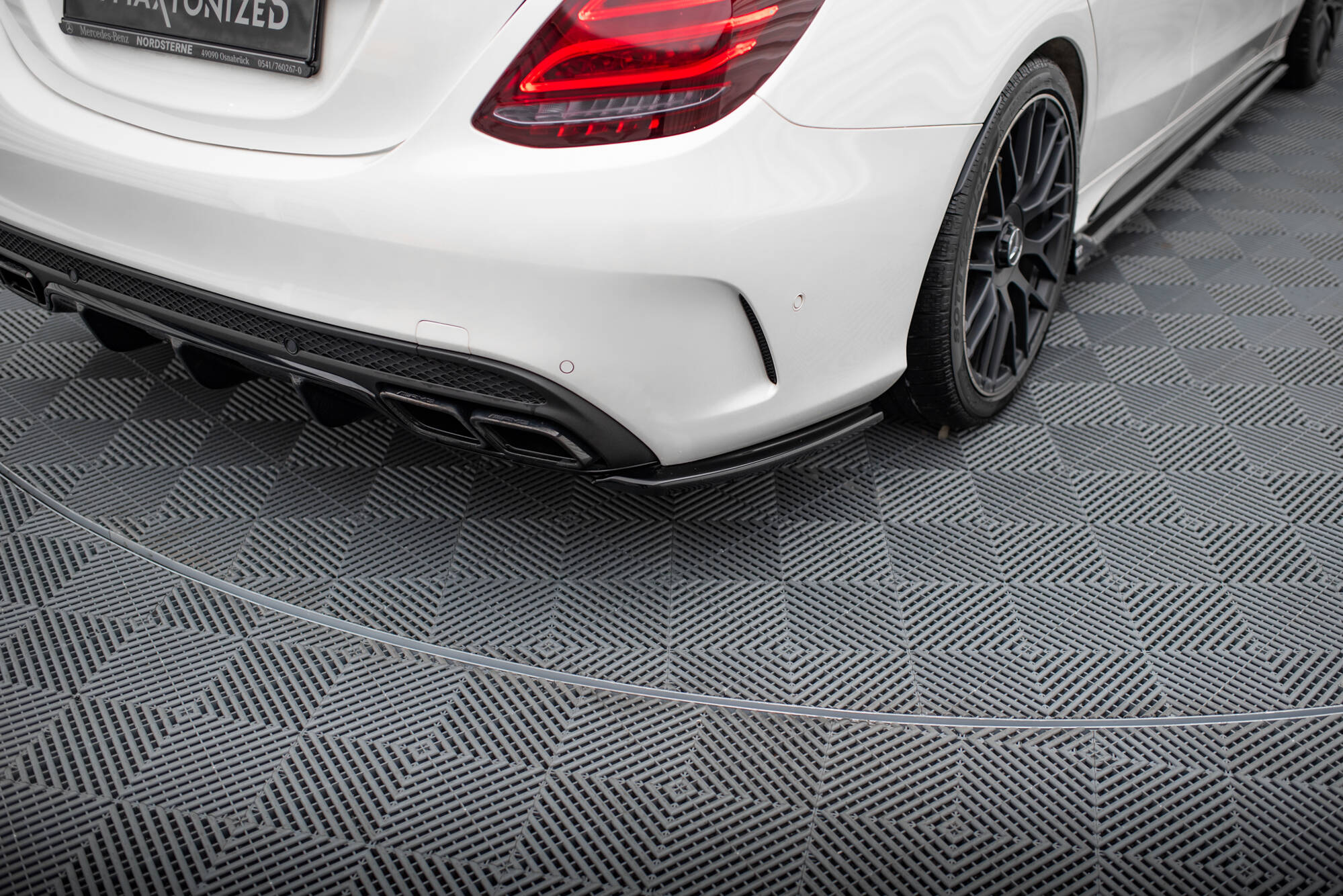 Bakre Flaps Mercedes C-Class S205 63AMG