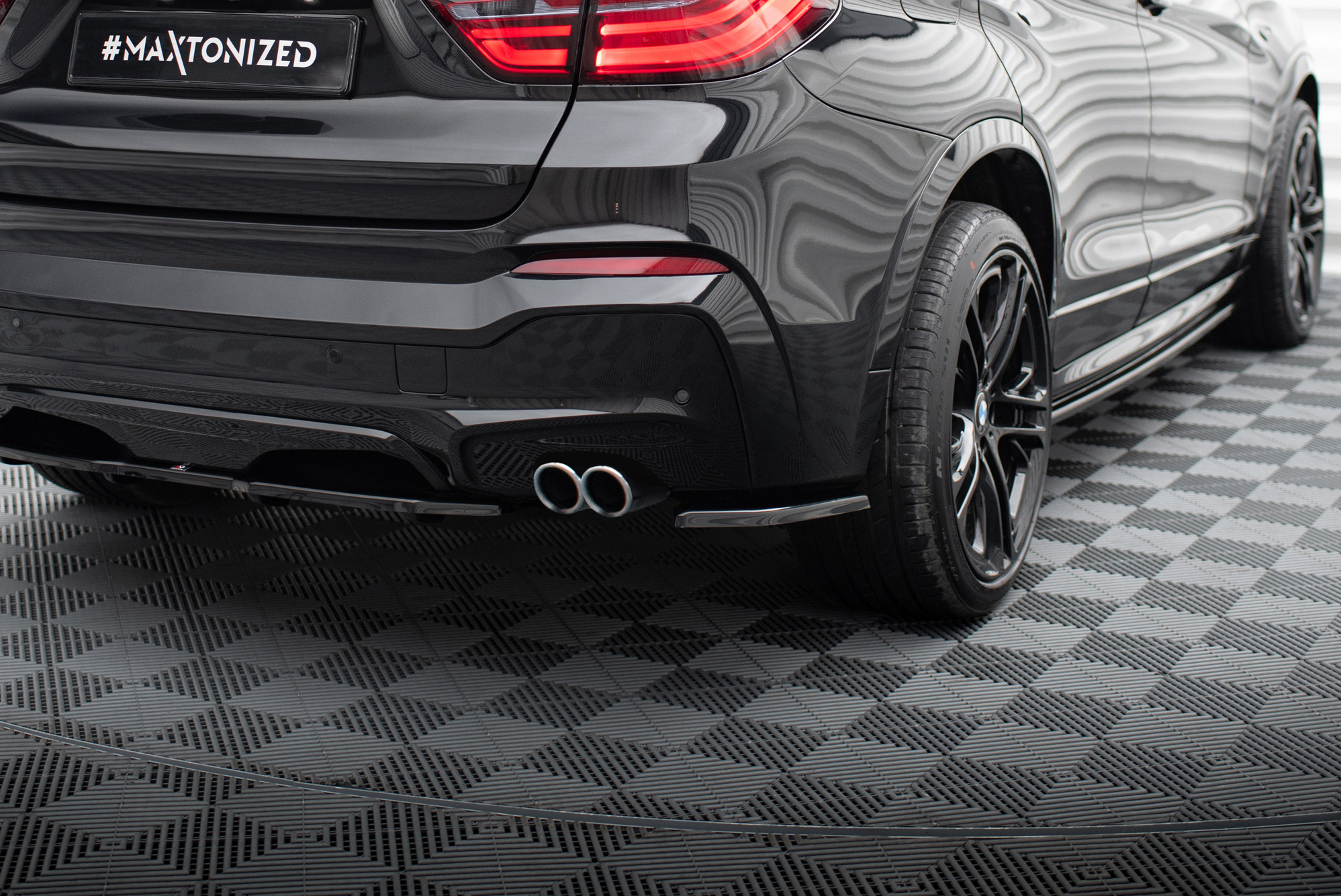 Bakre Flaps BMW X4 M-Pack