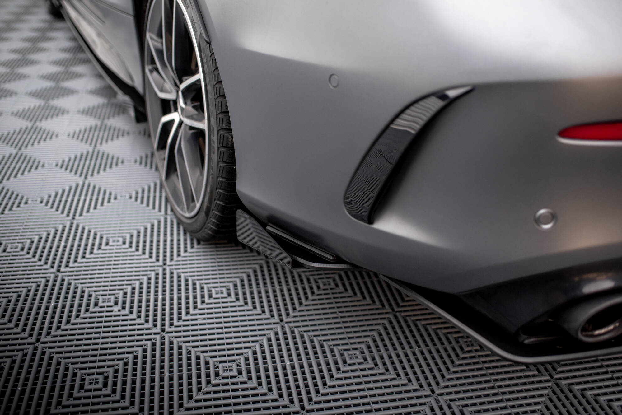 Bakre Flaps Mercedes-AMG C43 Coupe / Cabrio C205 Facelift / A205 Facelift