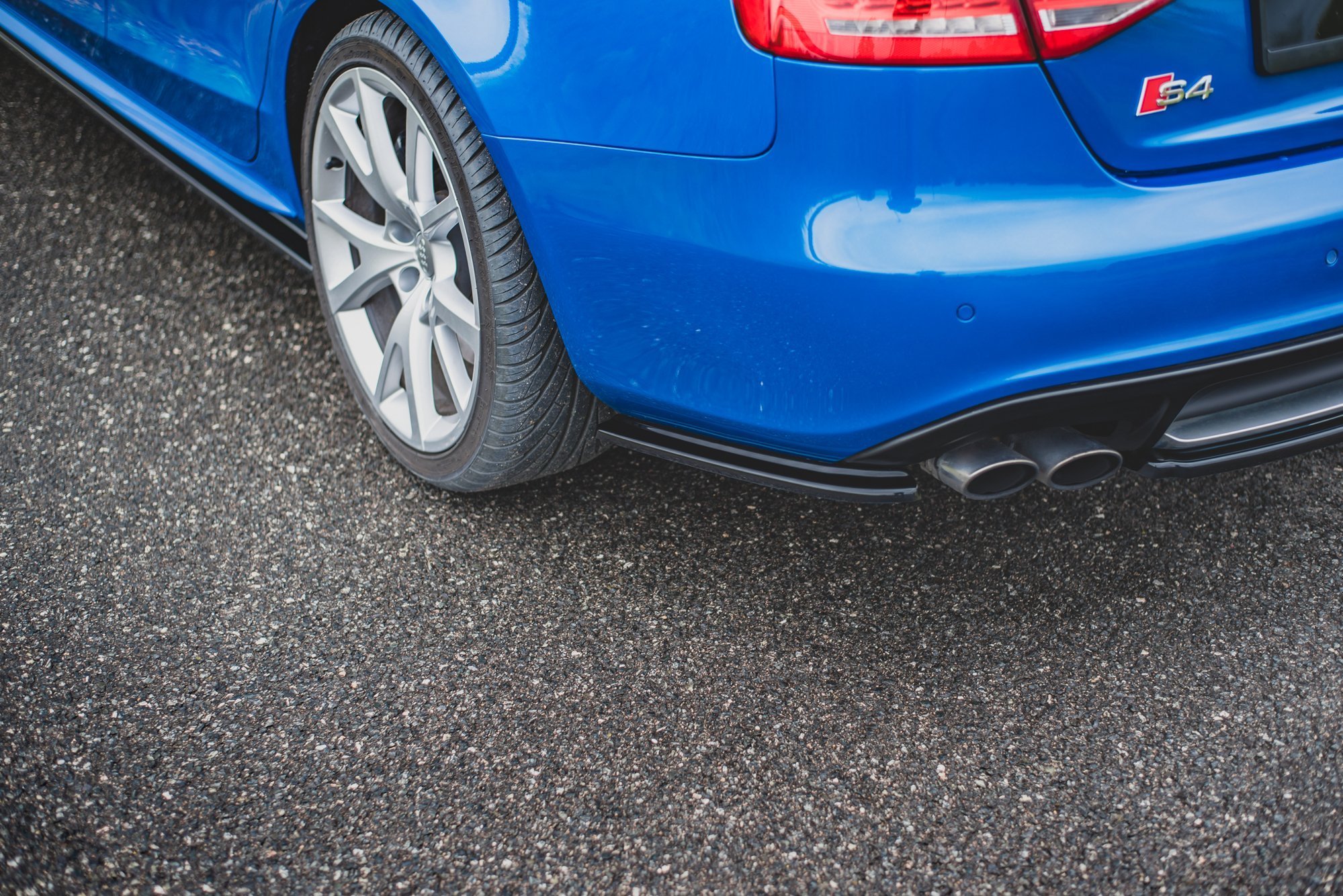 Bakre Flaps Audi S4 / A4 S-Line B8 Sedan