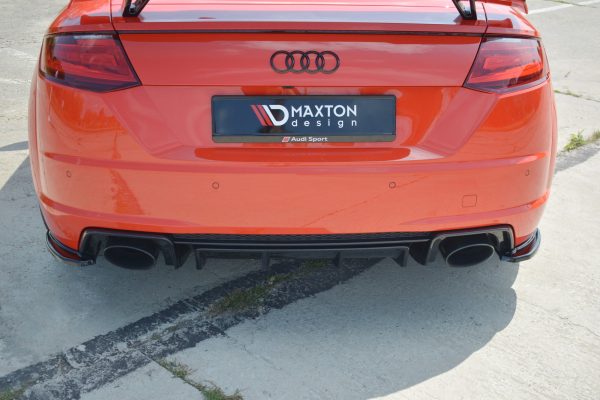 Bakre Flaps Audi TT RS 8S