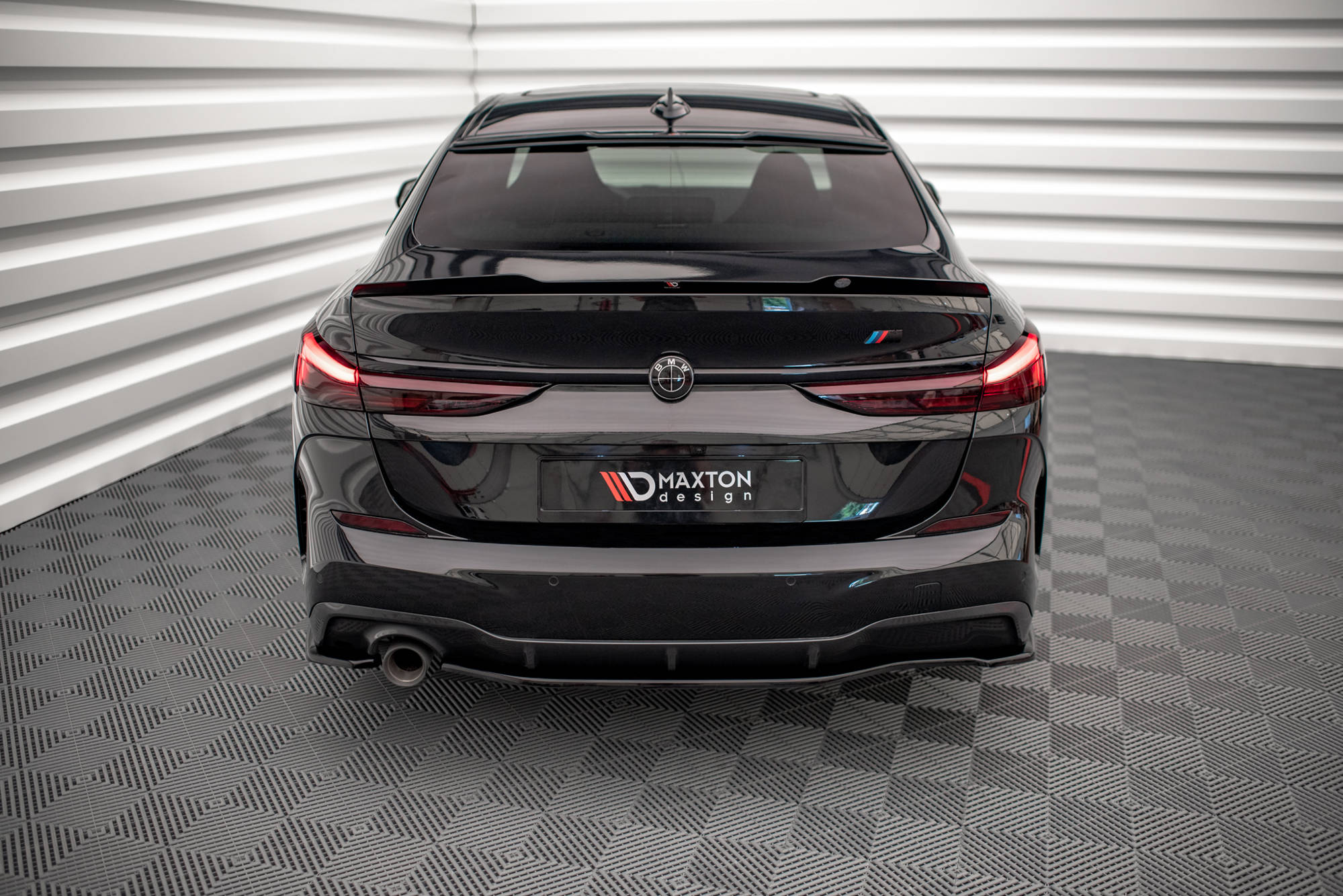 Bakre Flaps BMW 2 Gran Coupe M-Pack F44