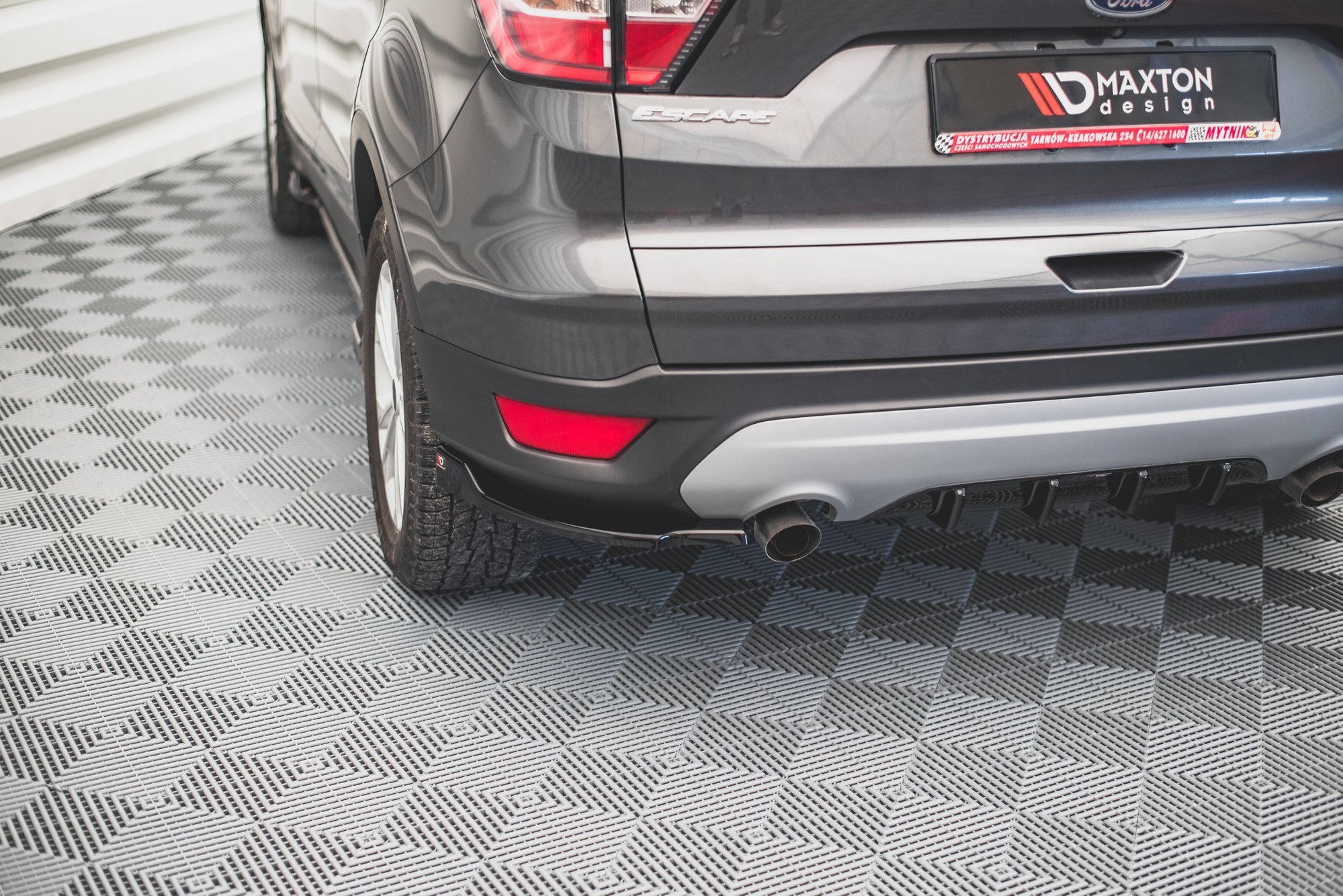 Bakre Flaps Ford Escape Mk3