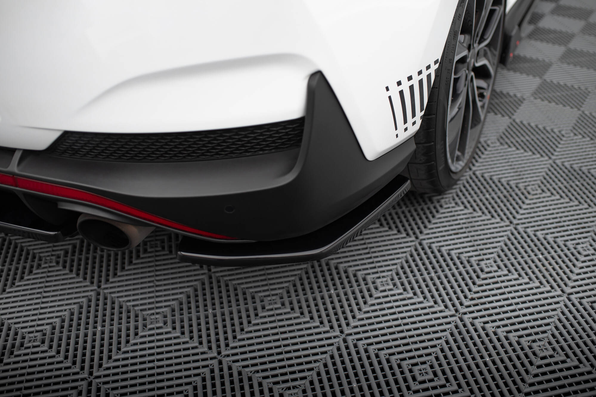 Bakre Flaps Hyundai I30 N Mk3 Fastback