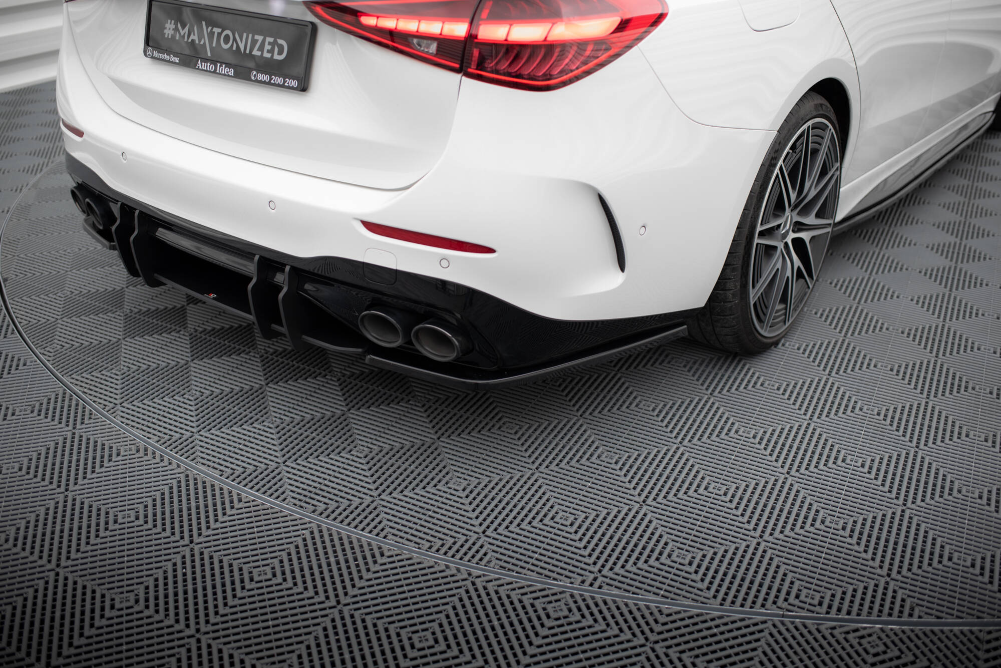 Bakre Flaps Mercedes-Benz C AMG-Line / 43 AMG W206