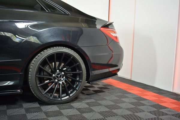 Bakre Flaps Mercedes-Benz E-Class W207 Coupe AMG-Line