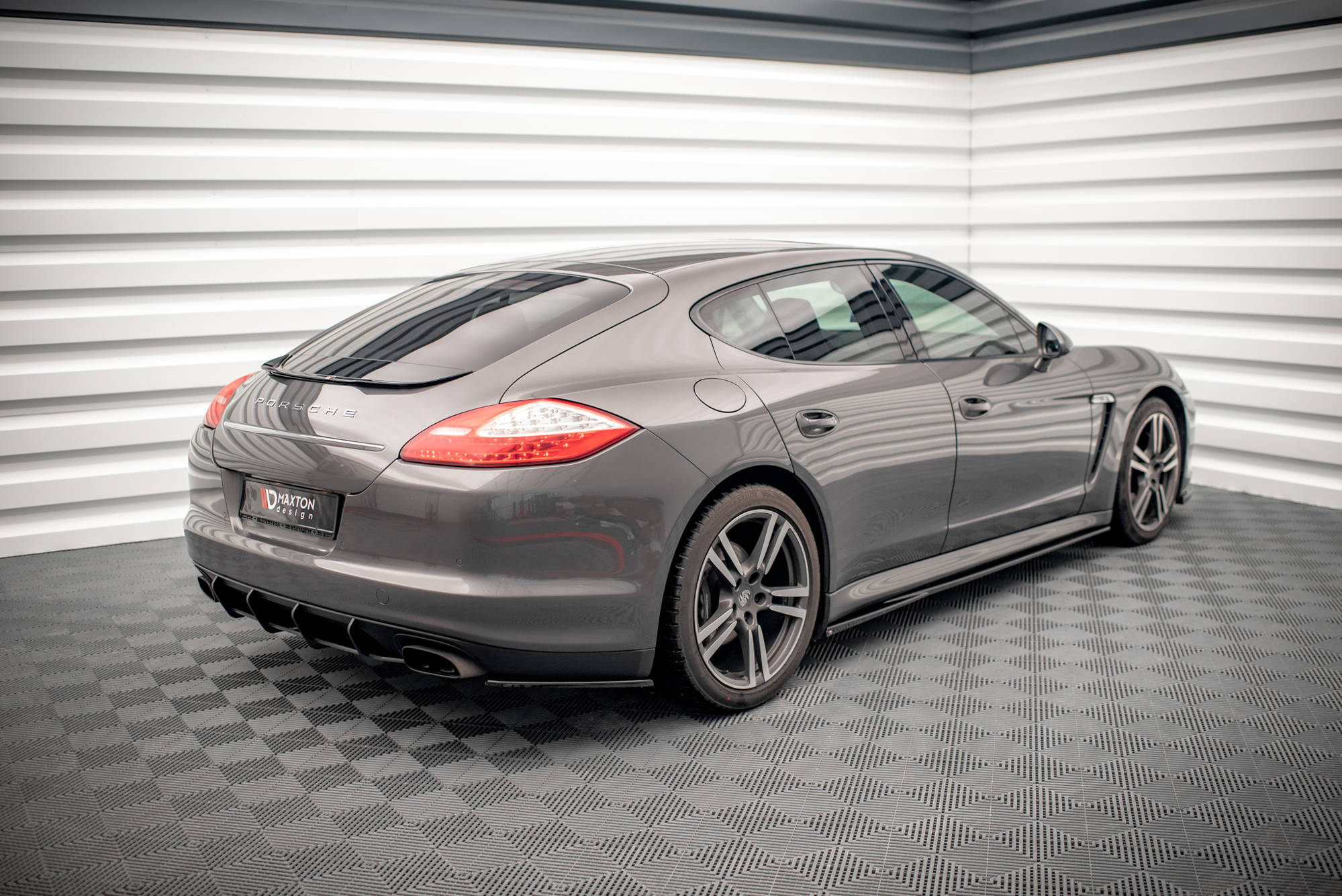 Bakre Flaps Porsche Panamera / Panamera Diesel 970