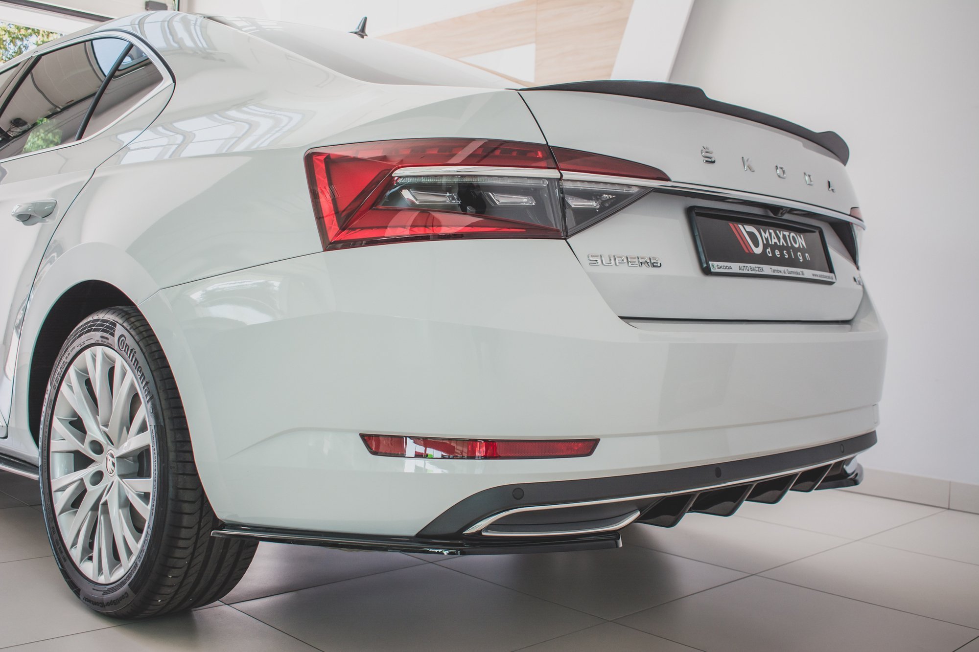 Bakre Flaps Skoda Superb Liftback / Combi Mk3 Facelift