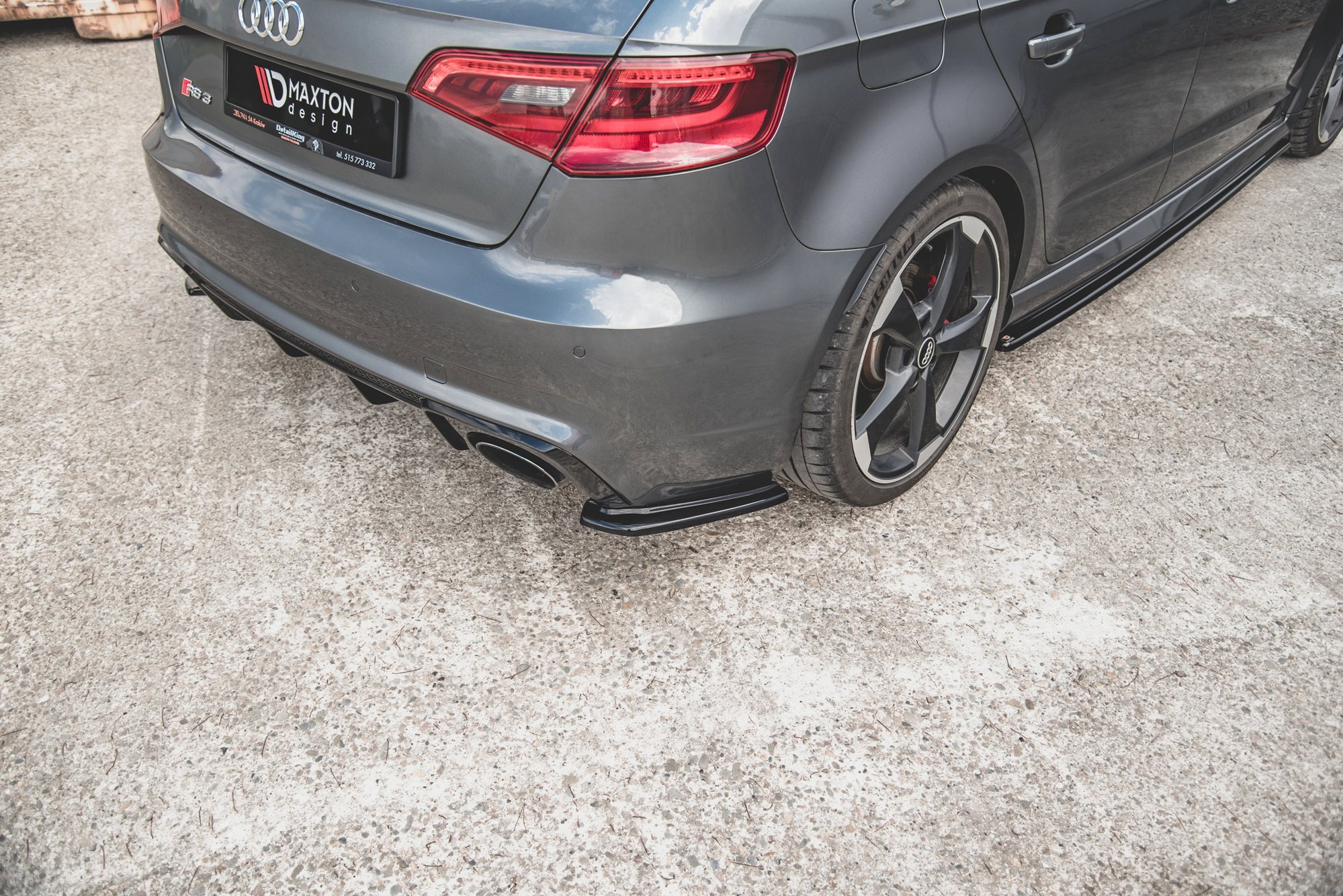 Bakre Flaps V.1 Audi RS3 8V Sportback