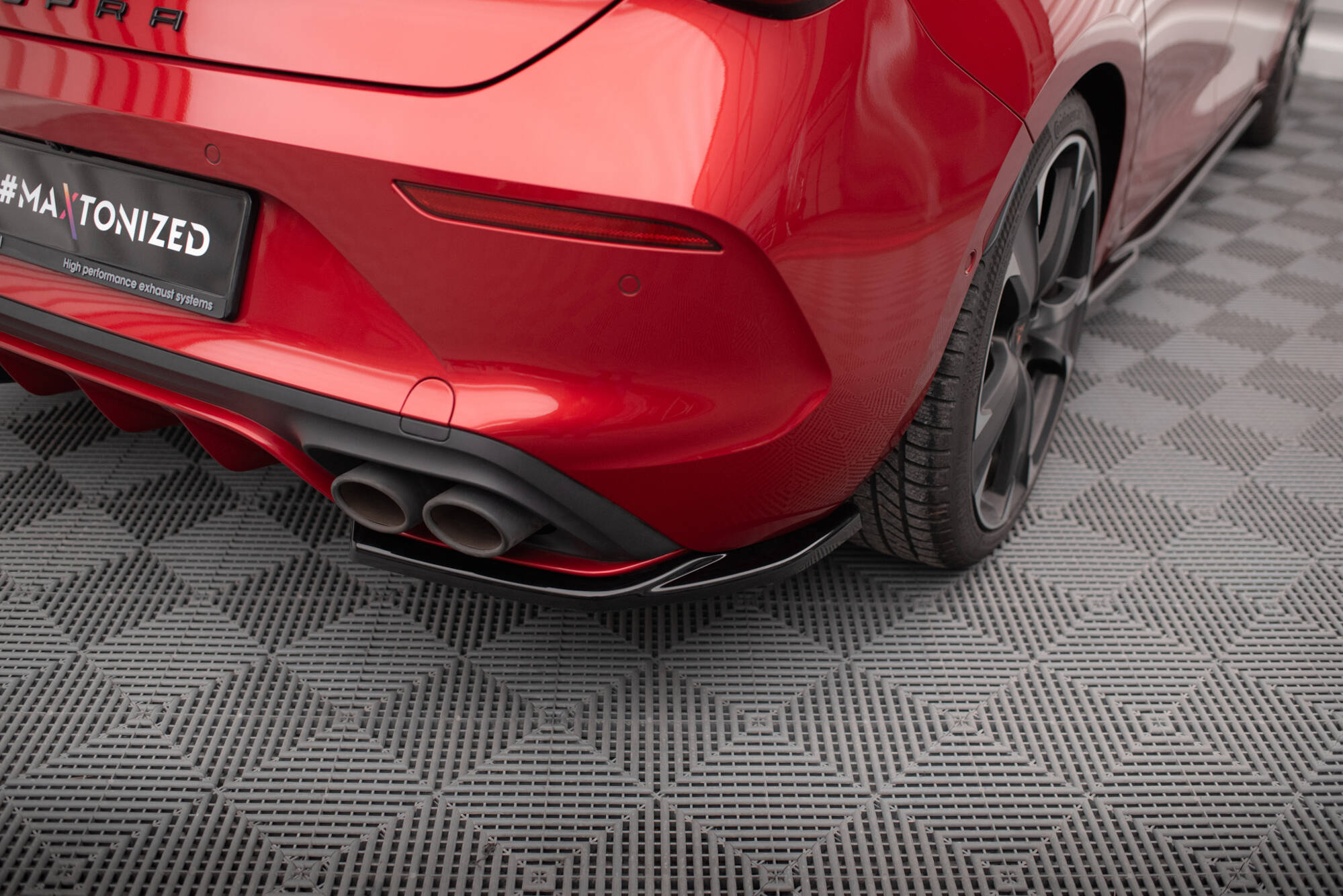 Bakre Flaps V.1 Cupra Leon Hatchback Mk1